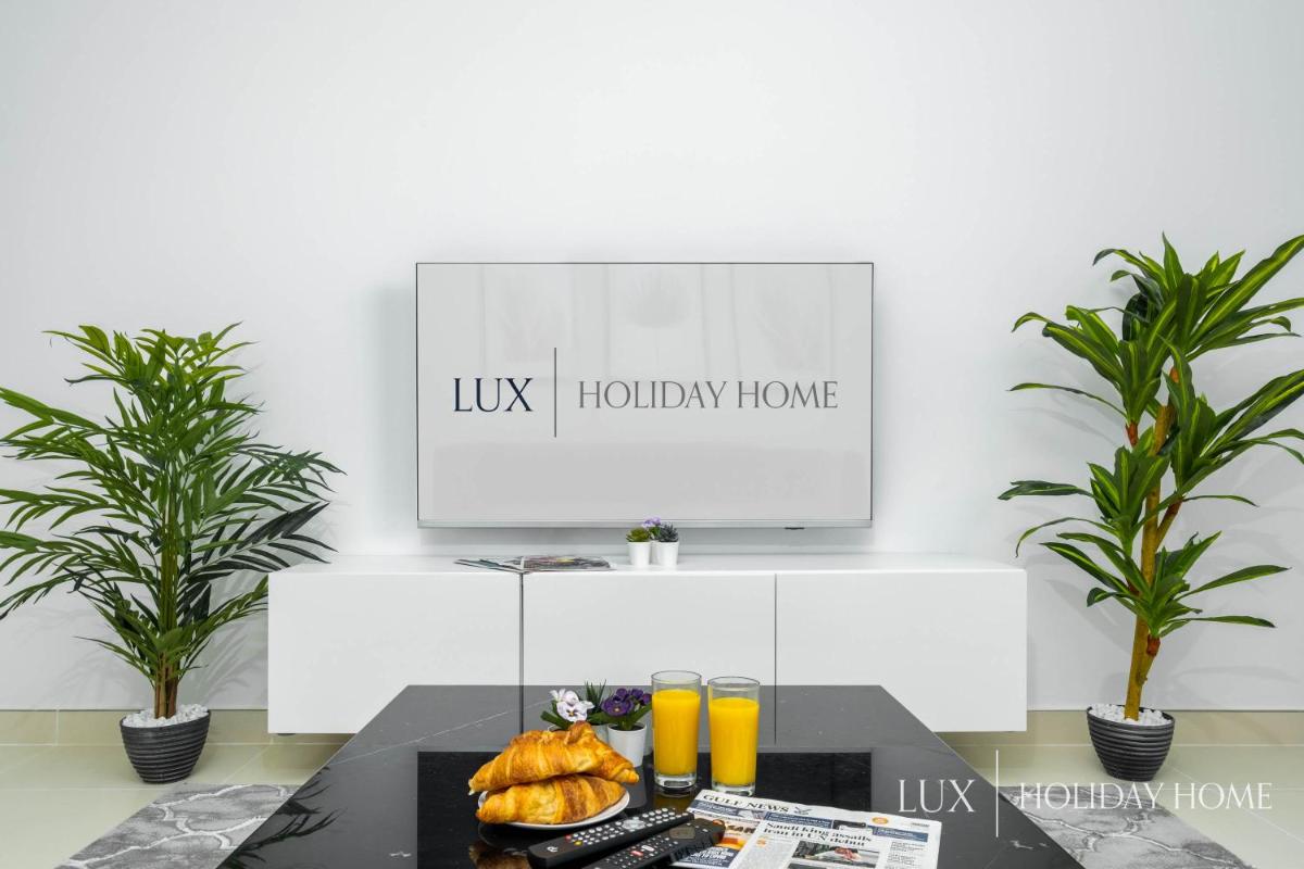 LUX - Opulent Island Suite 5