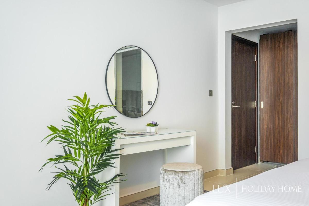 LUX - Opulent Island Suite 5