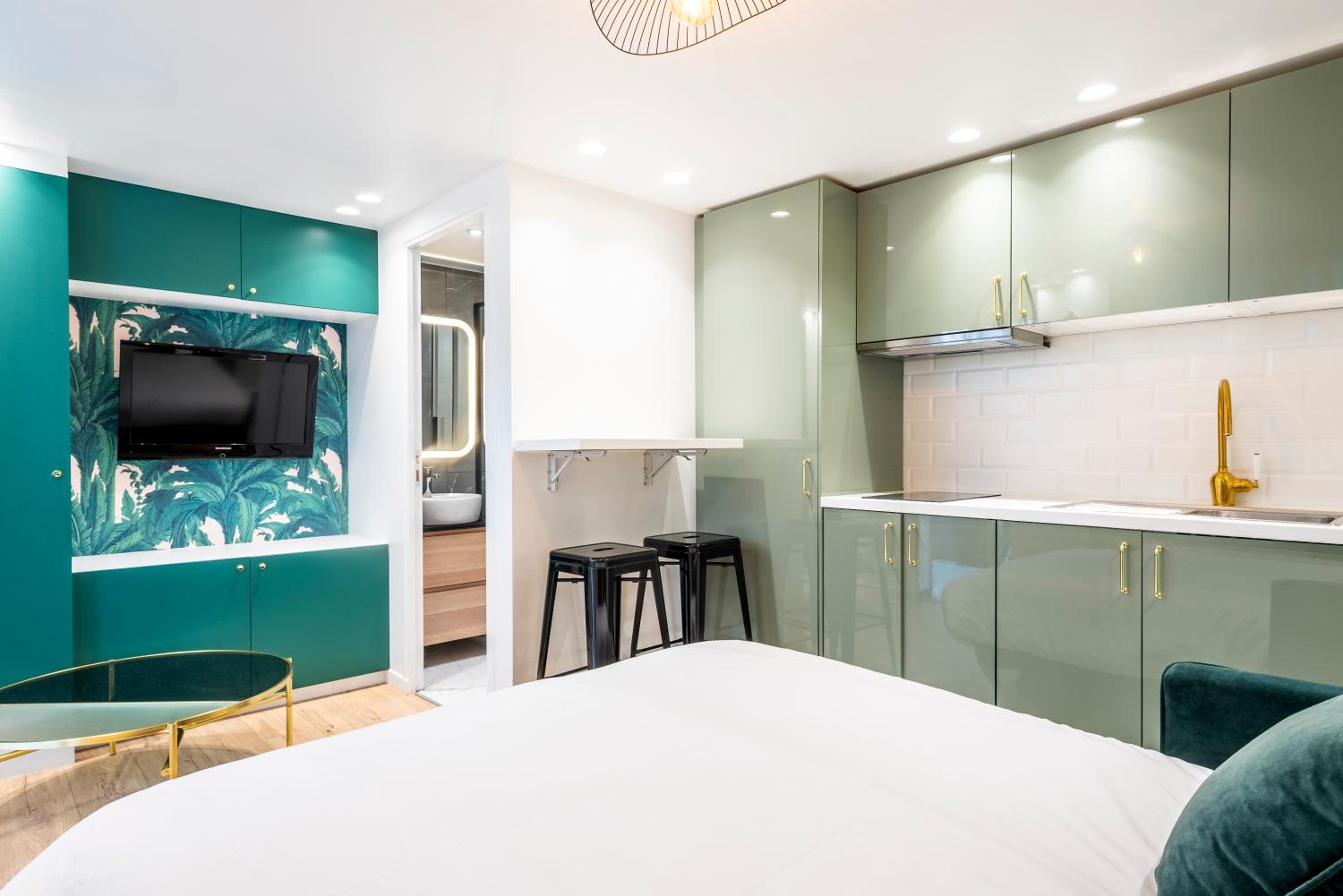 HolidaysInParis - Bonne Nouvelle
