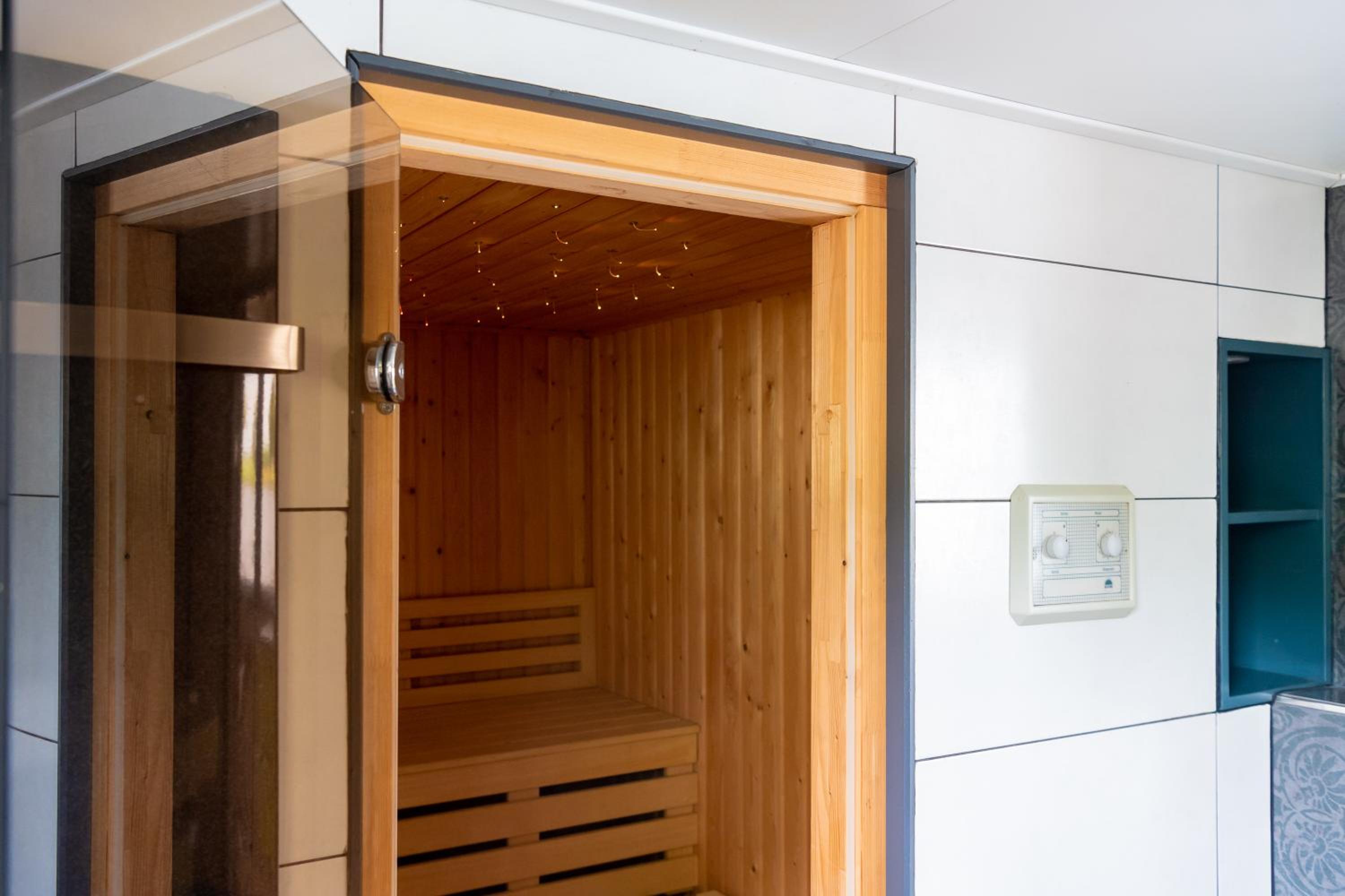 Aangenaam op de Rijn, woonboot, inclusief privé sauna