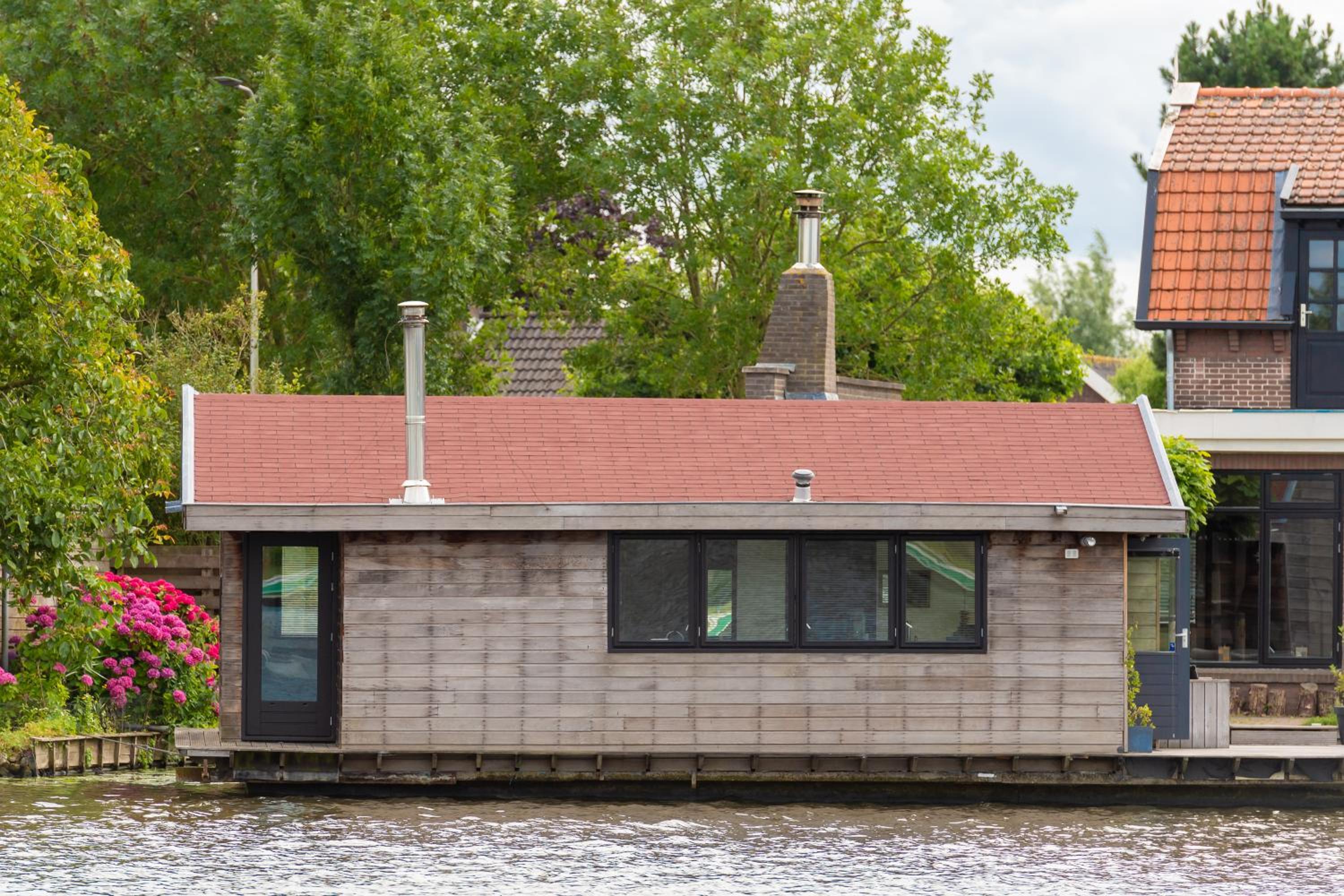 Aangenaam op de Rijn, woonboot, inclusief privé sauna