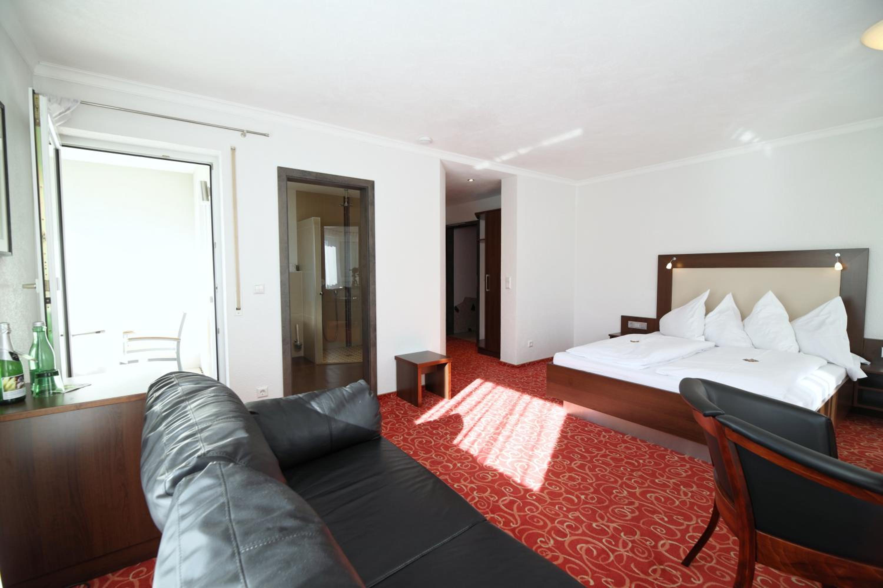 ALTE LINDE Landhotel  Restaurant - Property Image 2