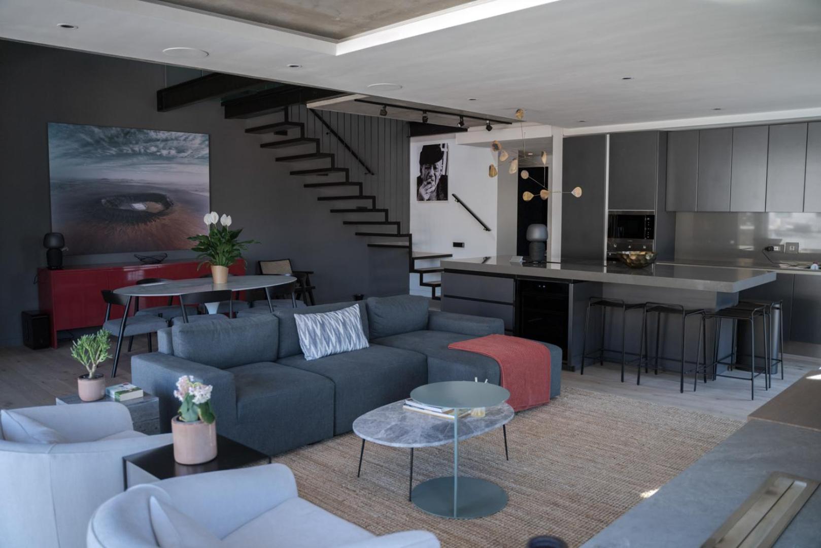 LOFT 606 Penthouse at The Signature view 3