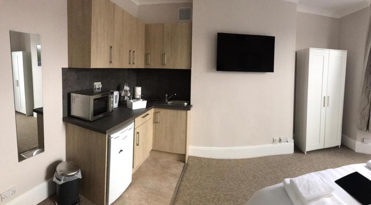Poole Stay view 5