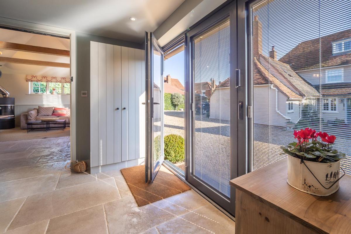 Romantic cottage in pretty village with great pubs - Stoke Cartlodge view 5