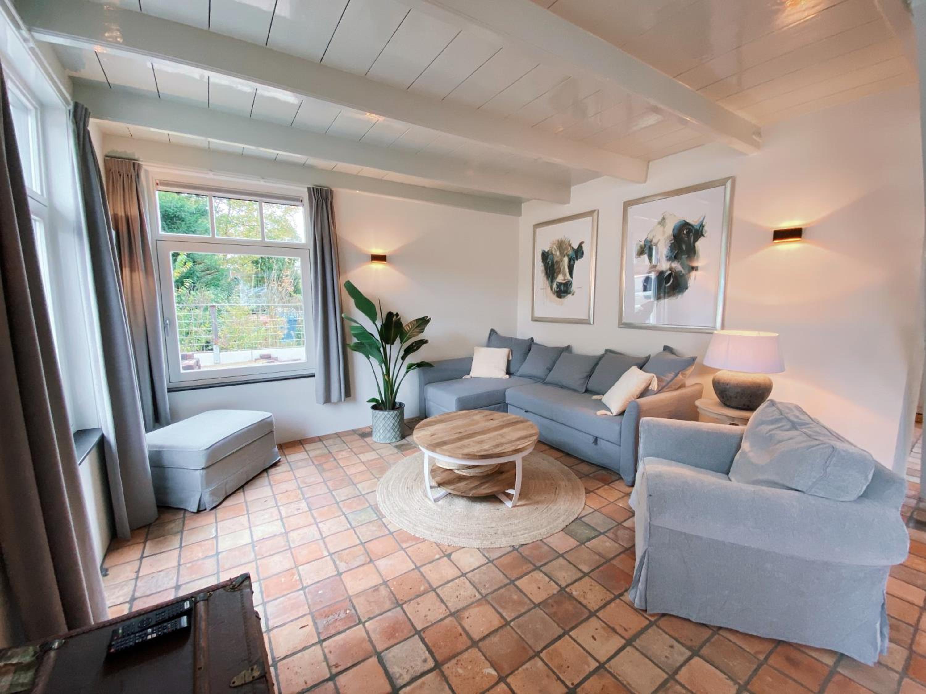 Cozy historical Cottage (Huisje HèHè) view 2