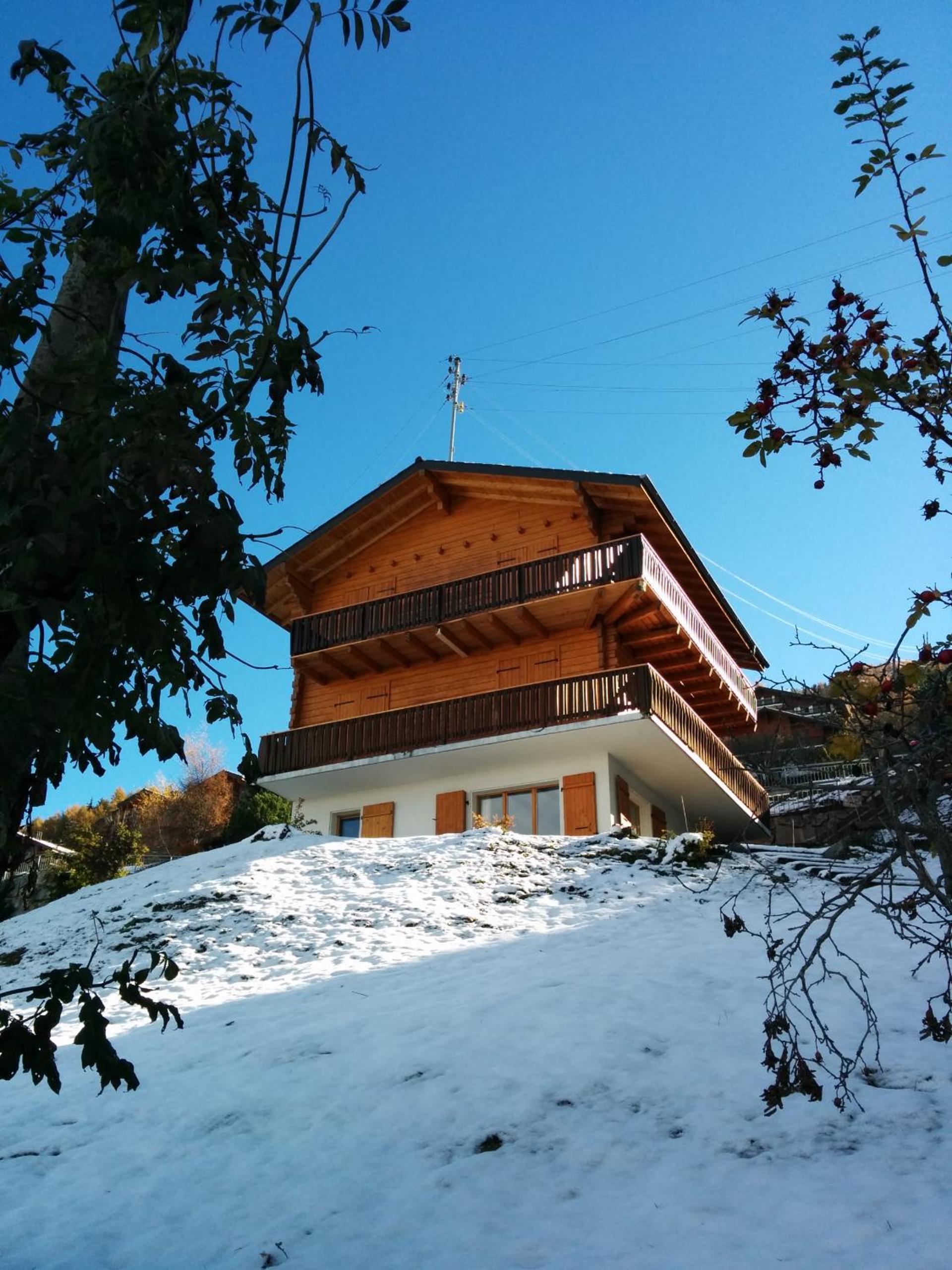 La Crettaz app dans chalet - SUNNY apartment 6 p