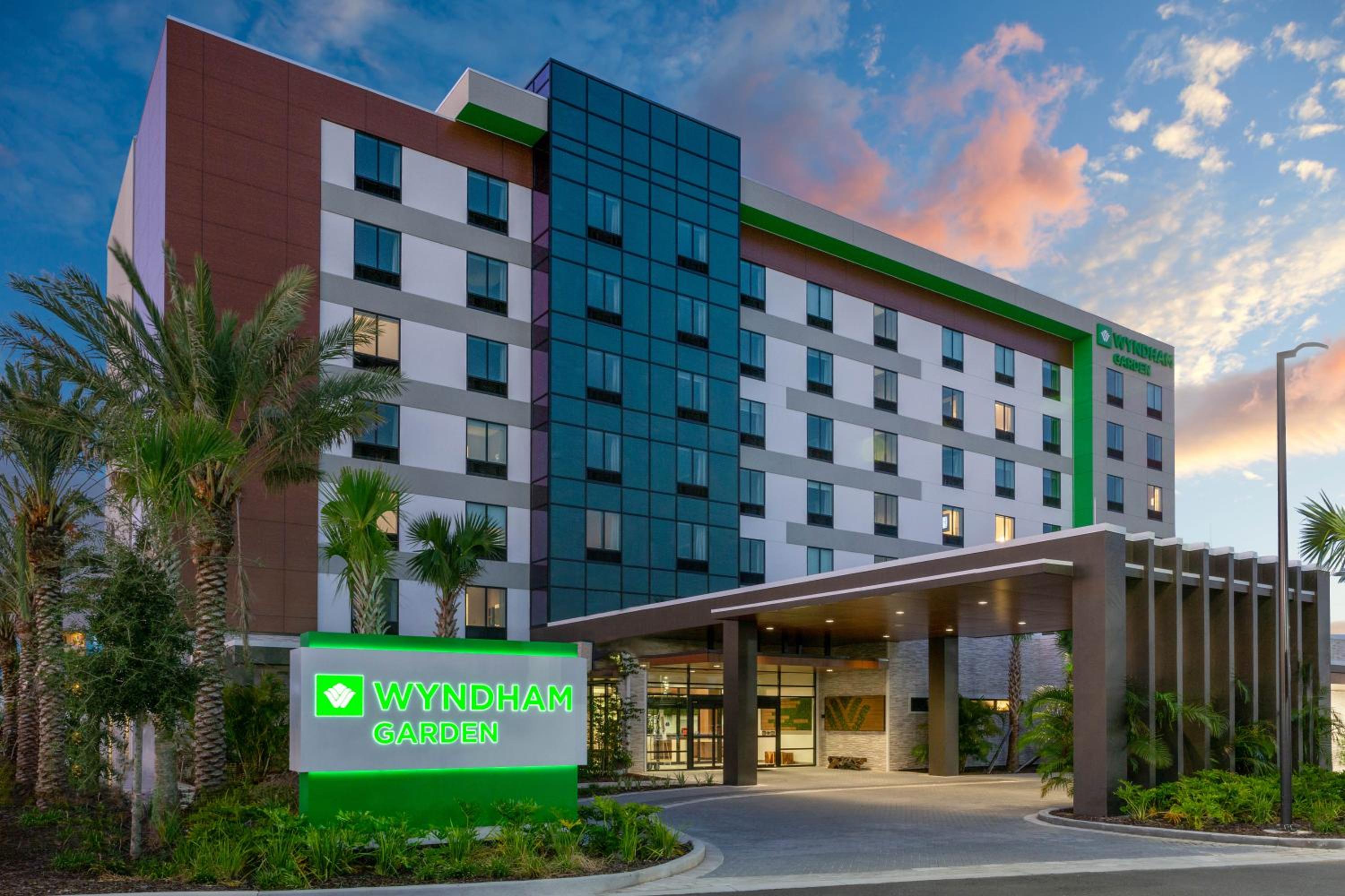 Hotel Wyndham Garden Orlando Universal / I Drive - Image 1