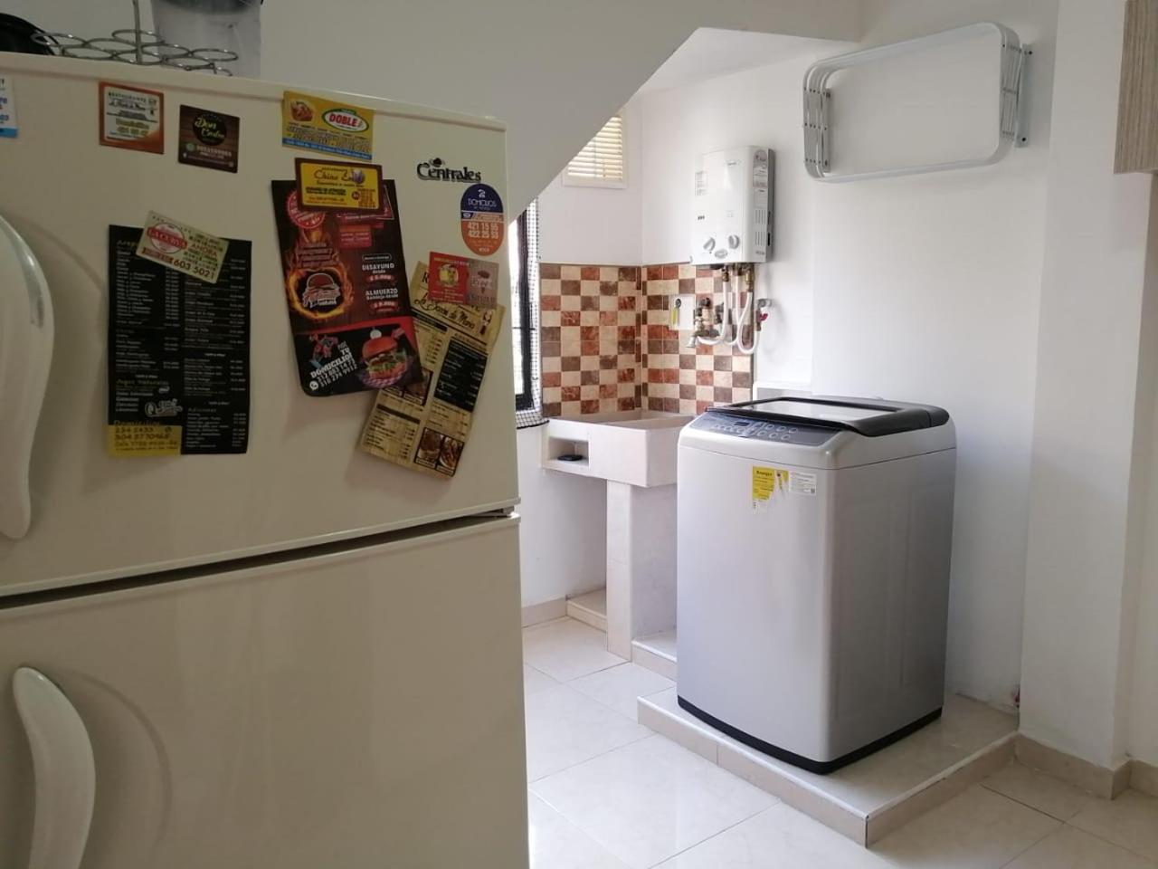 Apartamento completo medellin view 2