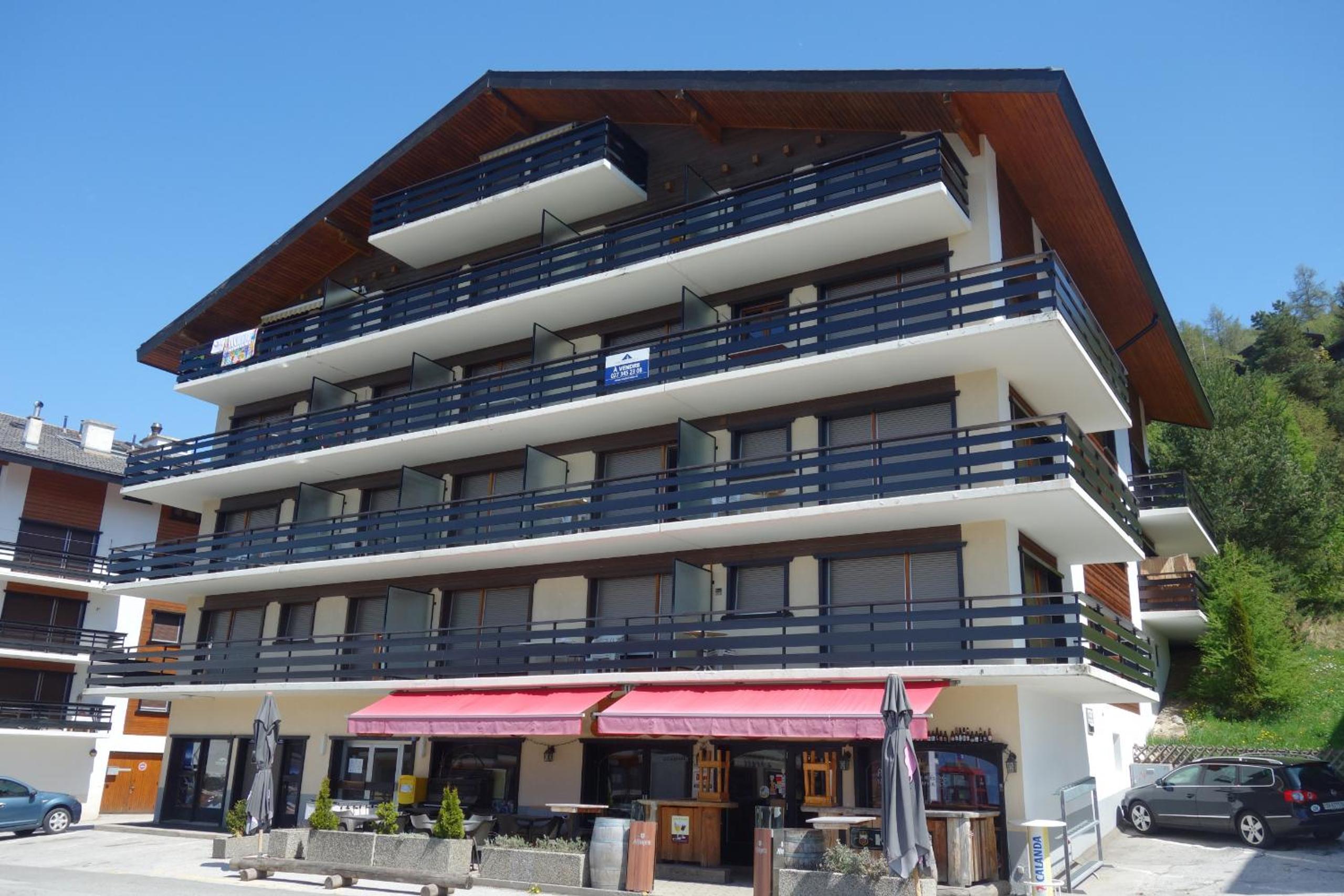 Remointze COSY & CENTER apartments by Alpvision Résidences