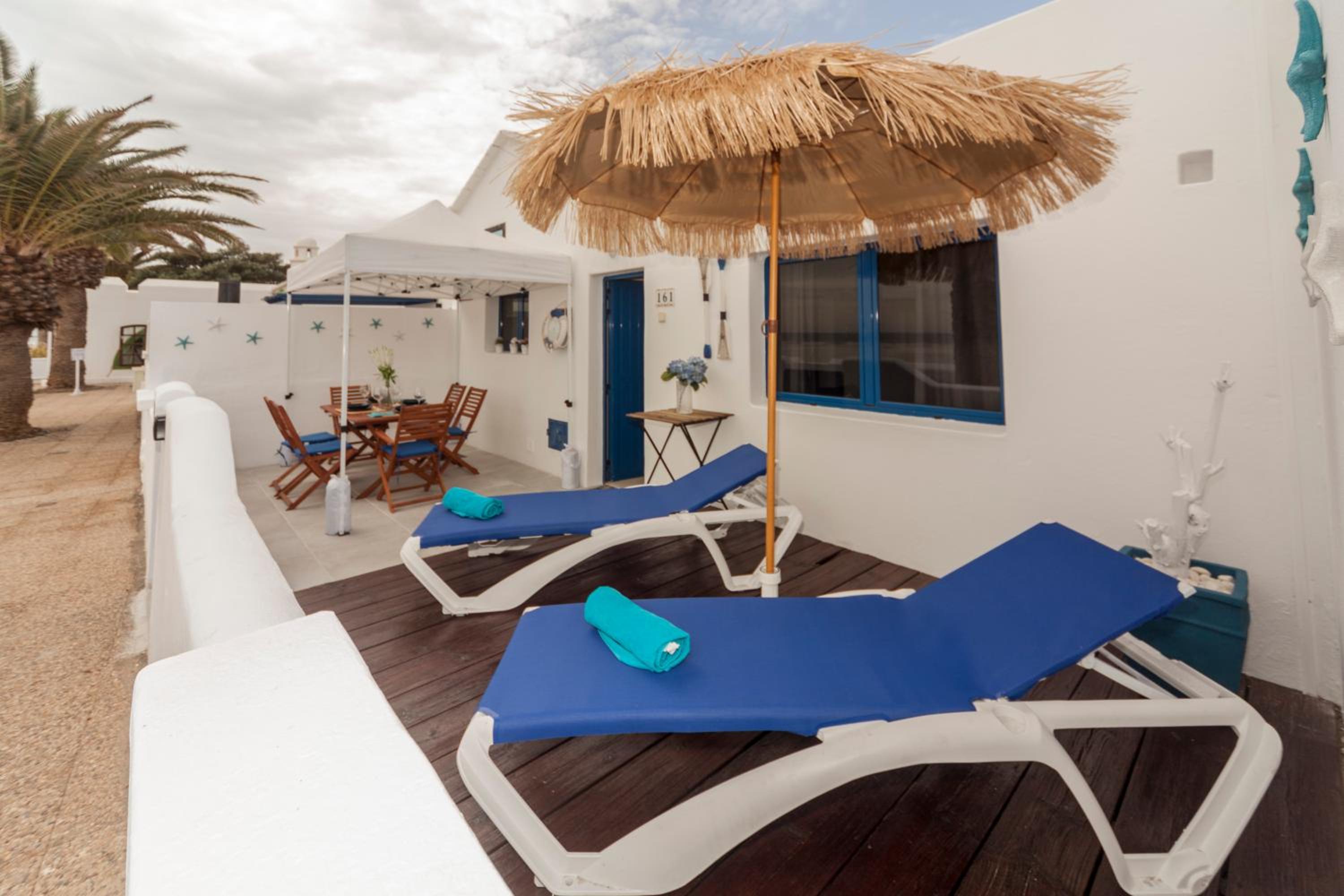 Luxury Suite Sea Front III view 2