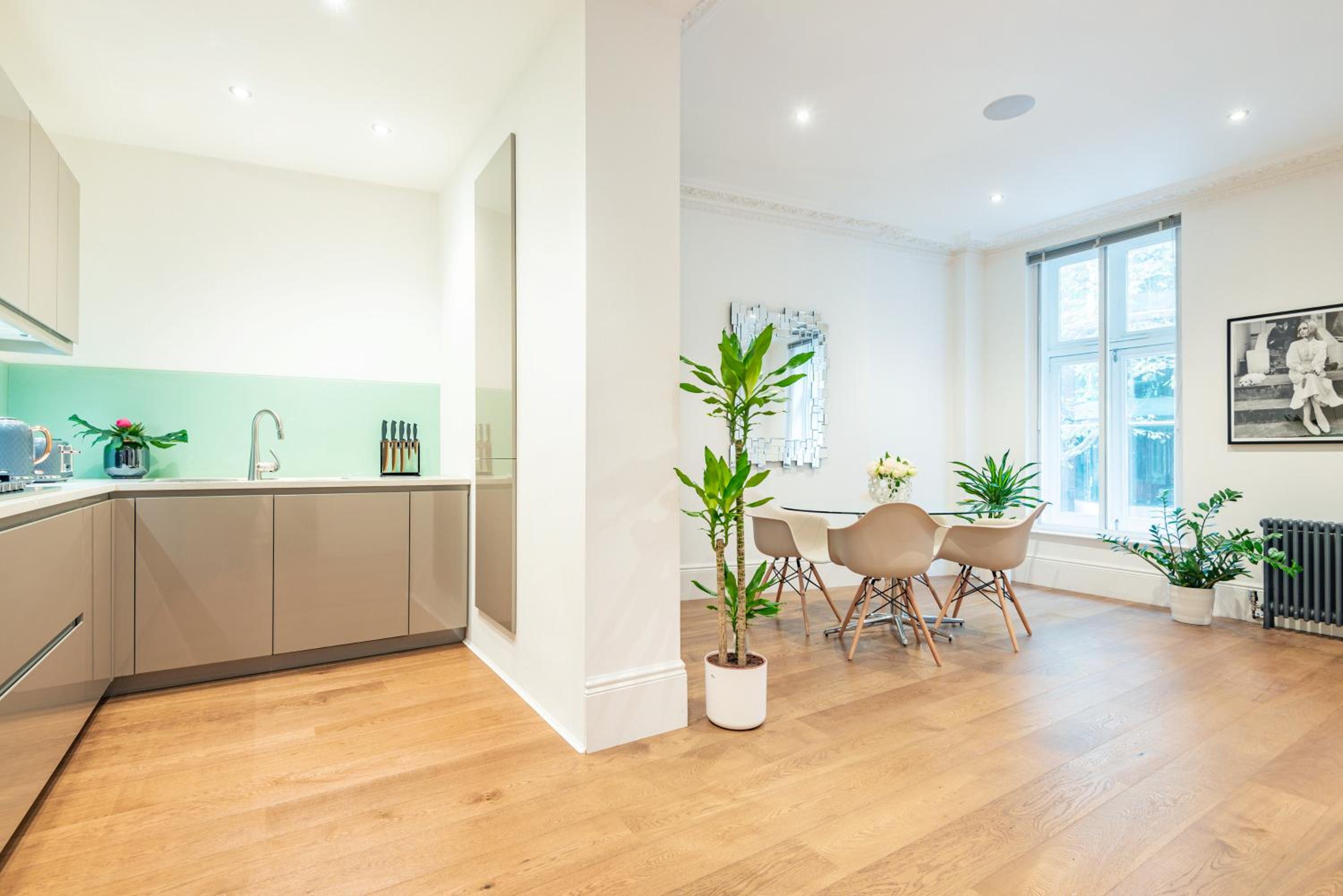 ARCORE London Premium Apartments Shaftesbury Avenue