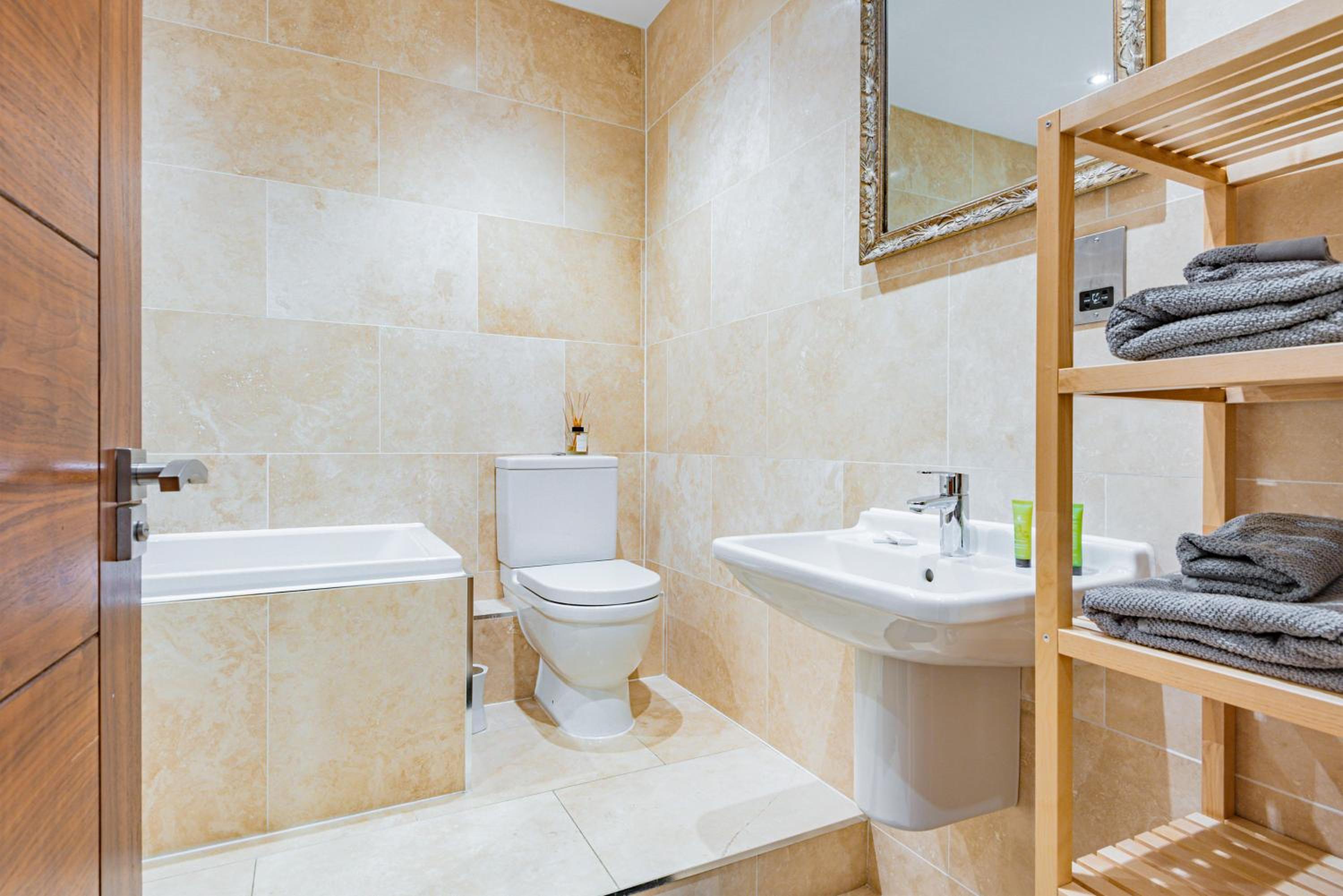 ARCORE London Premium Apartments Shaftesbury Avenue