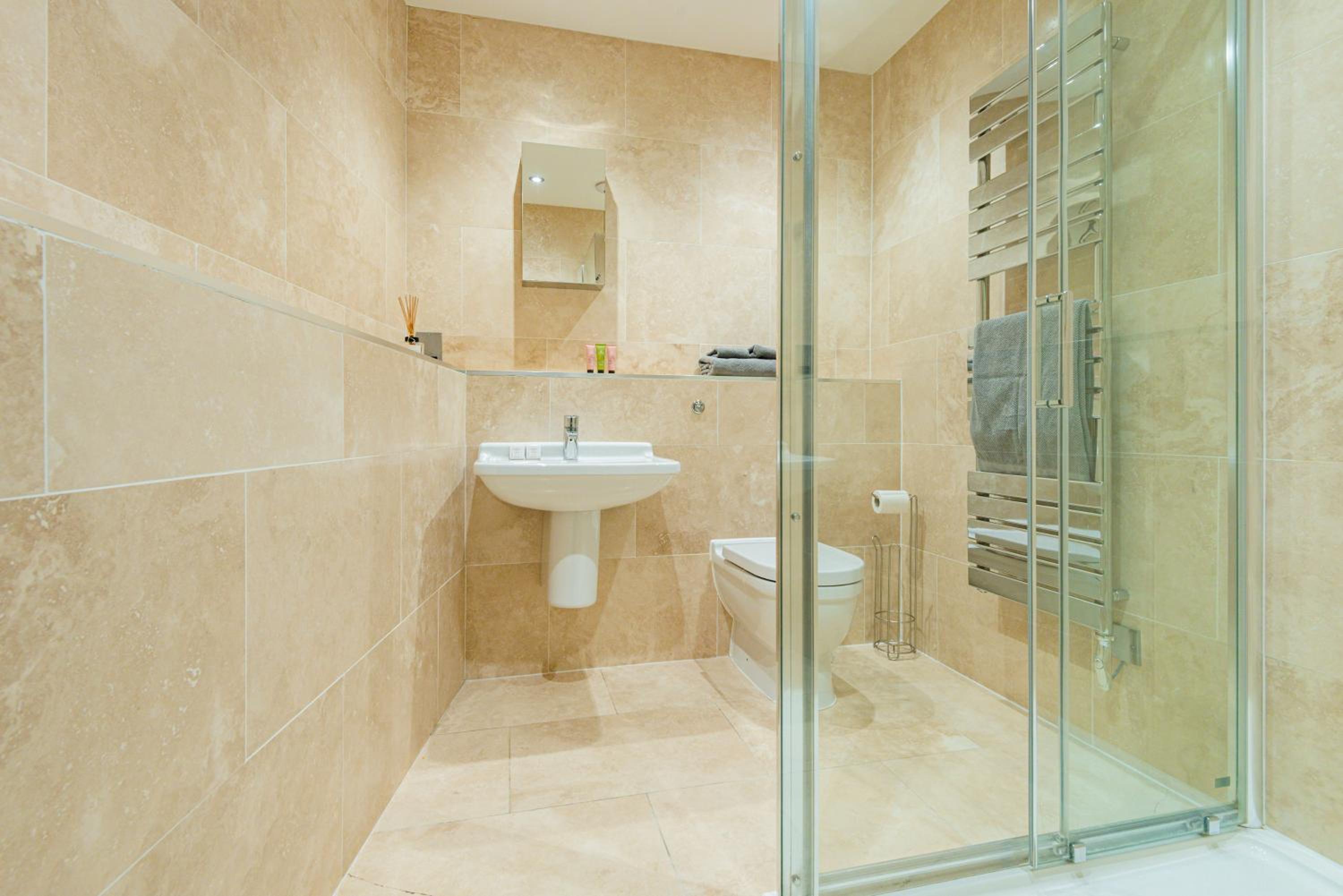 ARCORE London Premium Apartments Shaftesbury Avenue