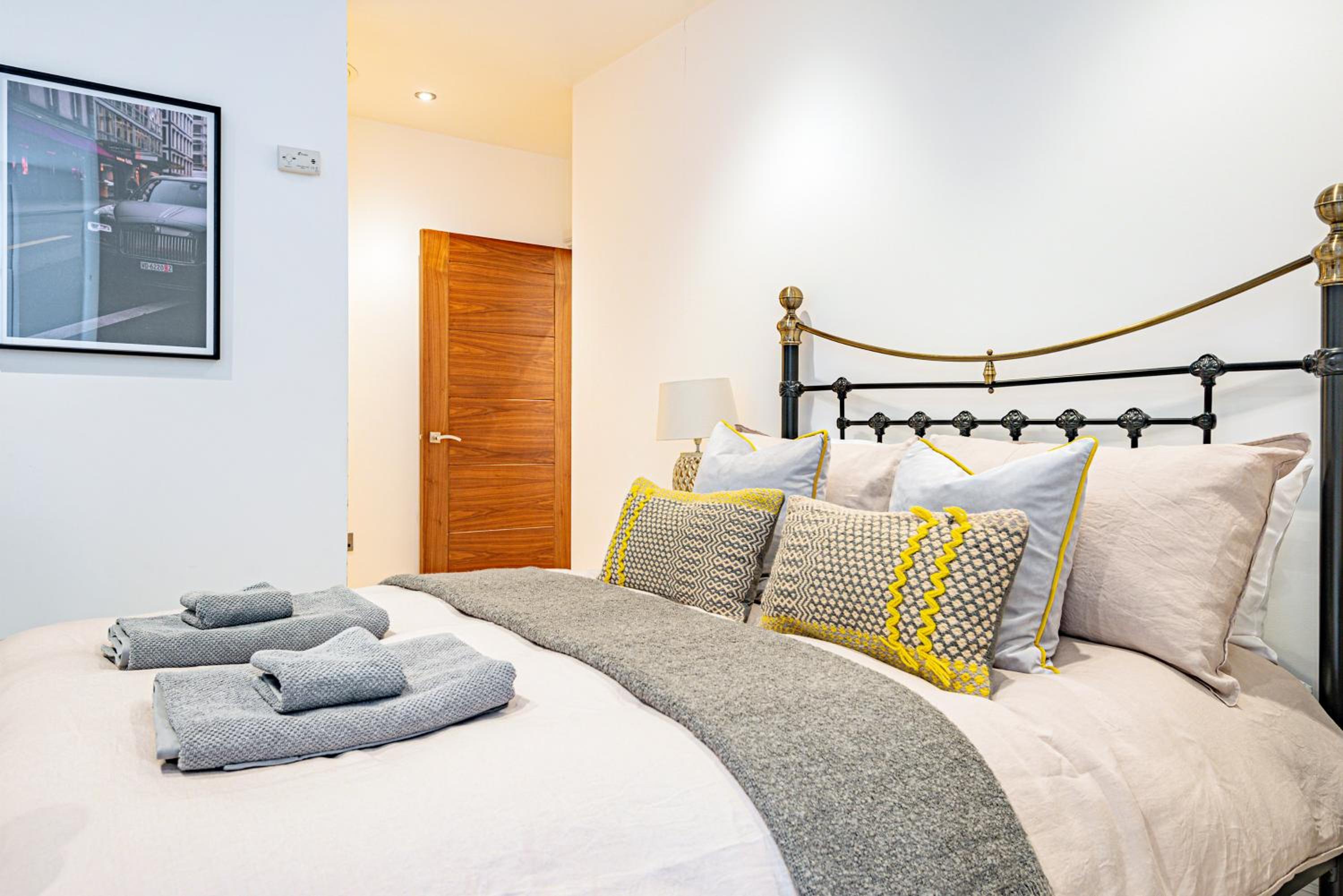 ARCORE London Premium Apartments Shaftesbury Avenue