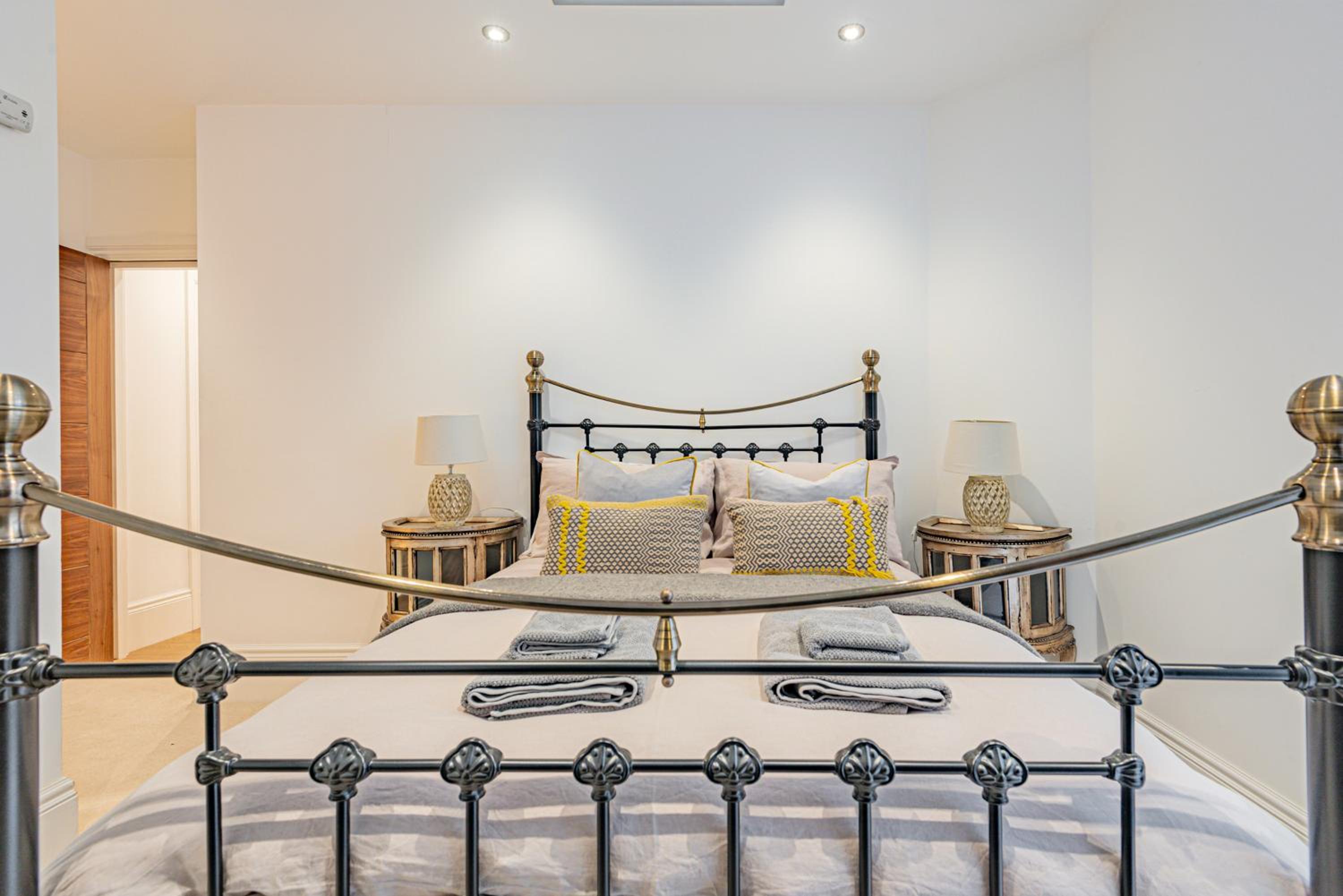 ARCORE London Premium Apartments Shaftesbury Avenue