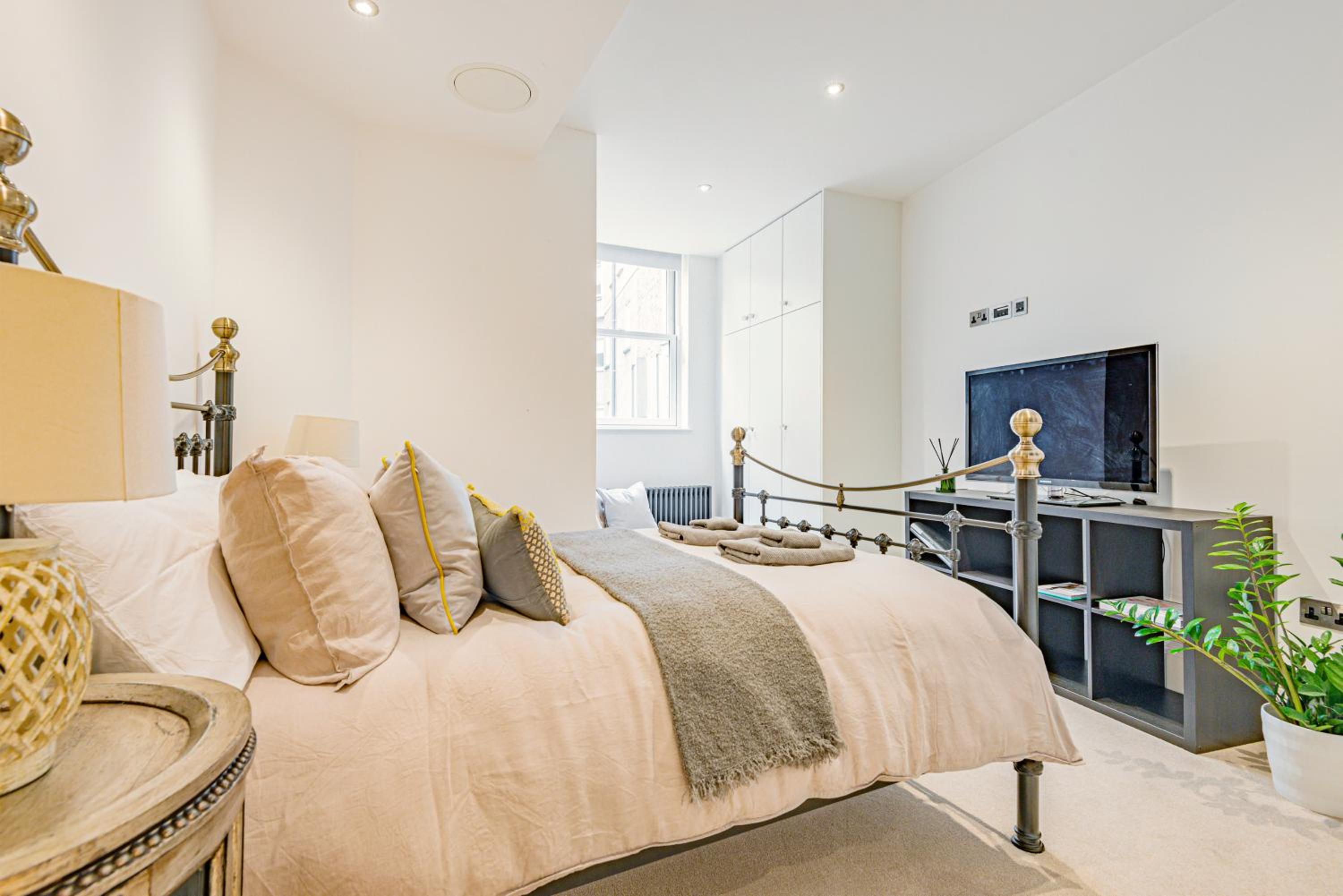 ARCORE London Premium Apartments Shaftesbury Avenue