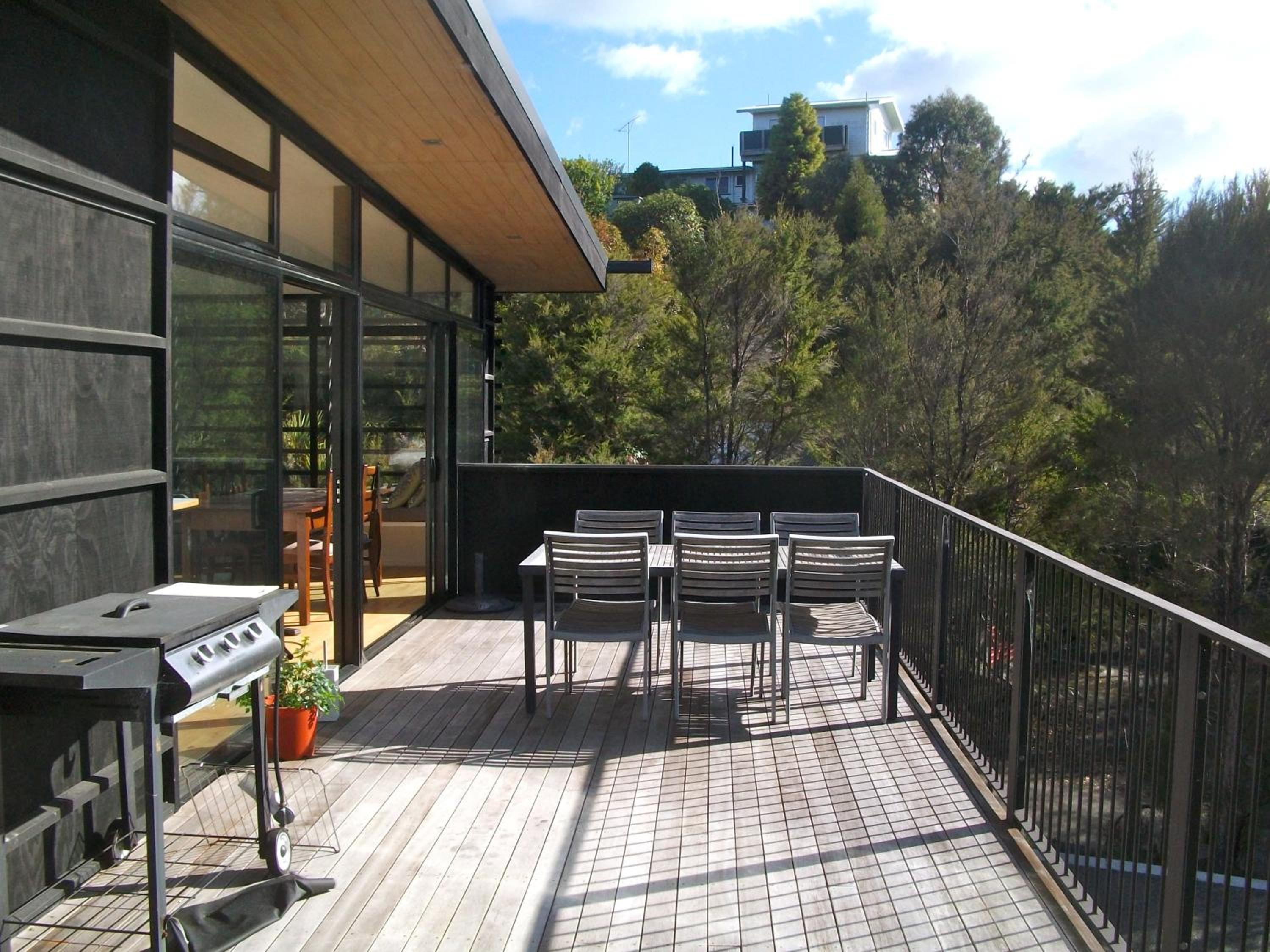 Bauhaus - Kaiteriteri Holiday Home view 3