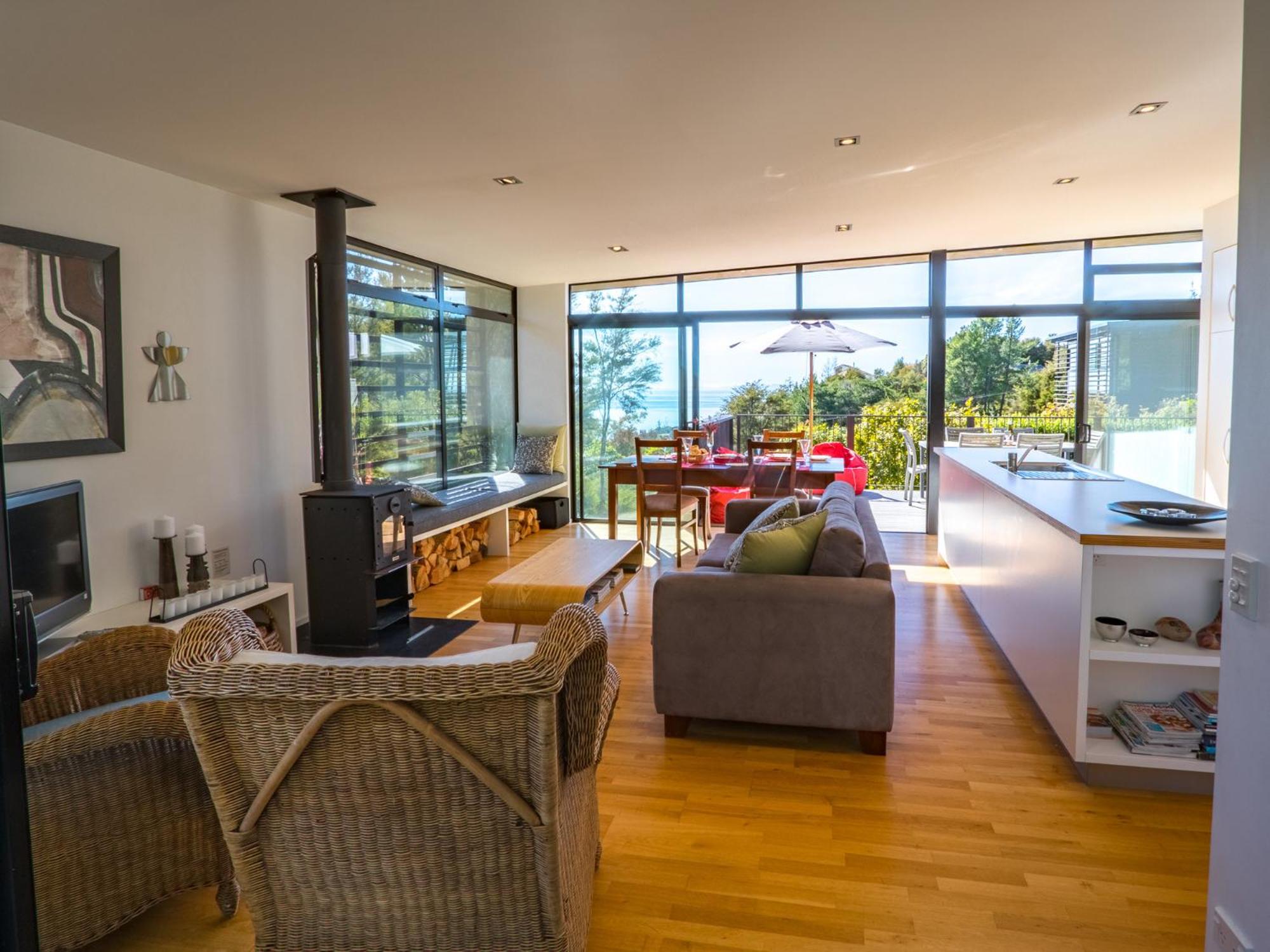 Bauhaus - Kaiteriteri Holiday Home view 5