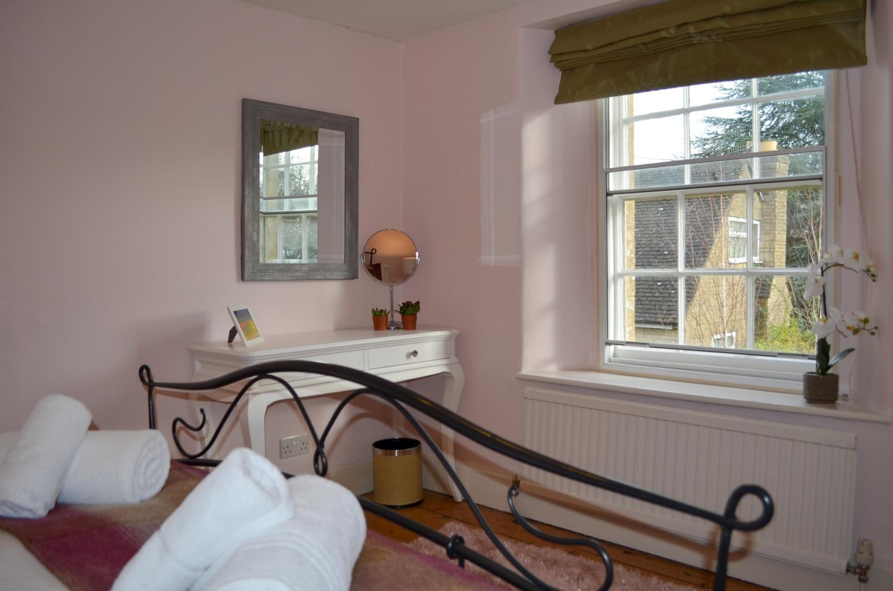 Darly Cottage view 5