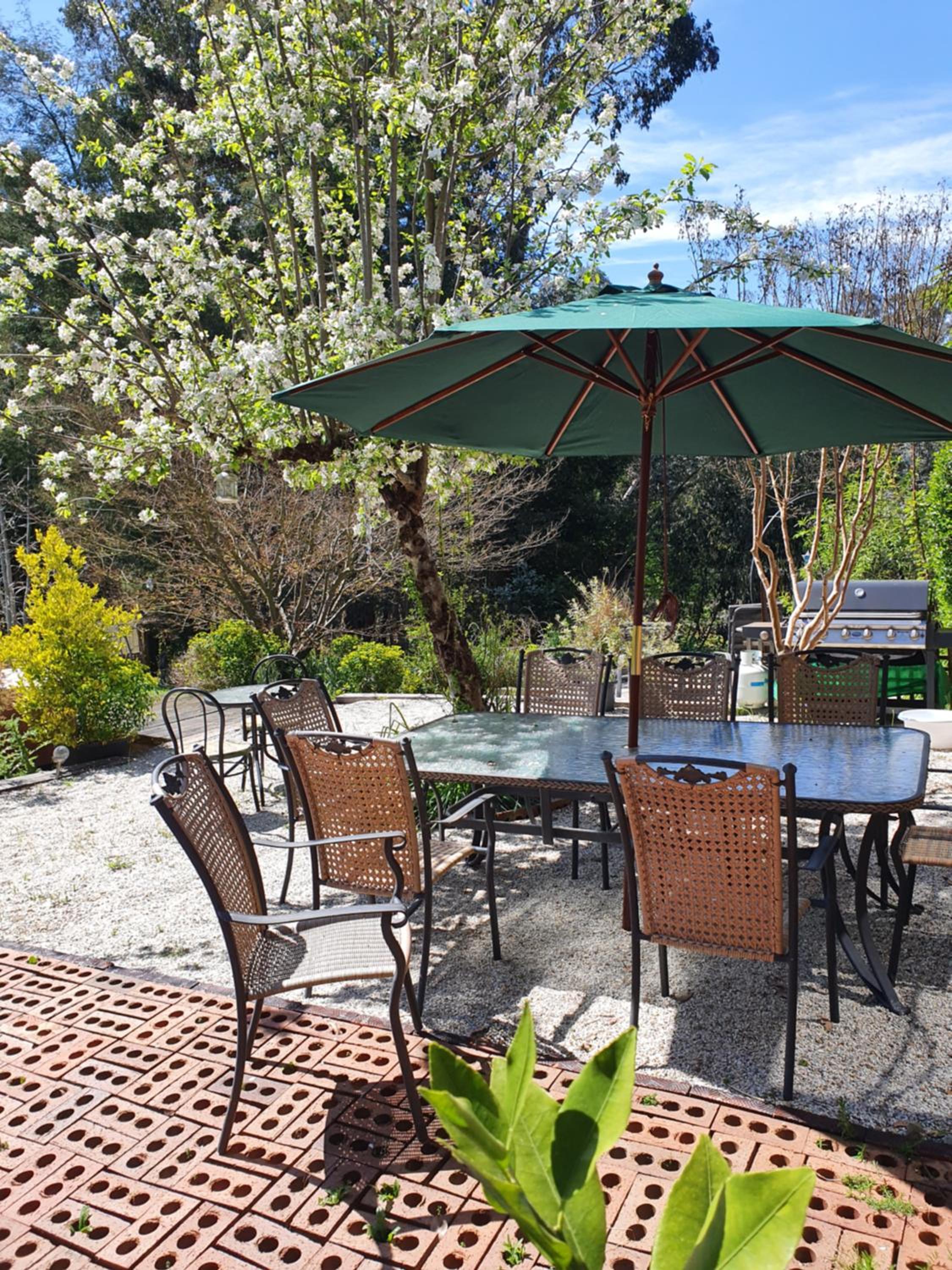 Oaktree Guest House
