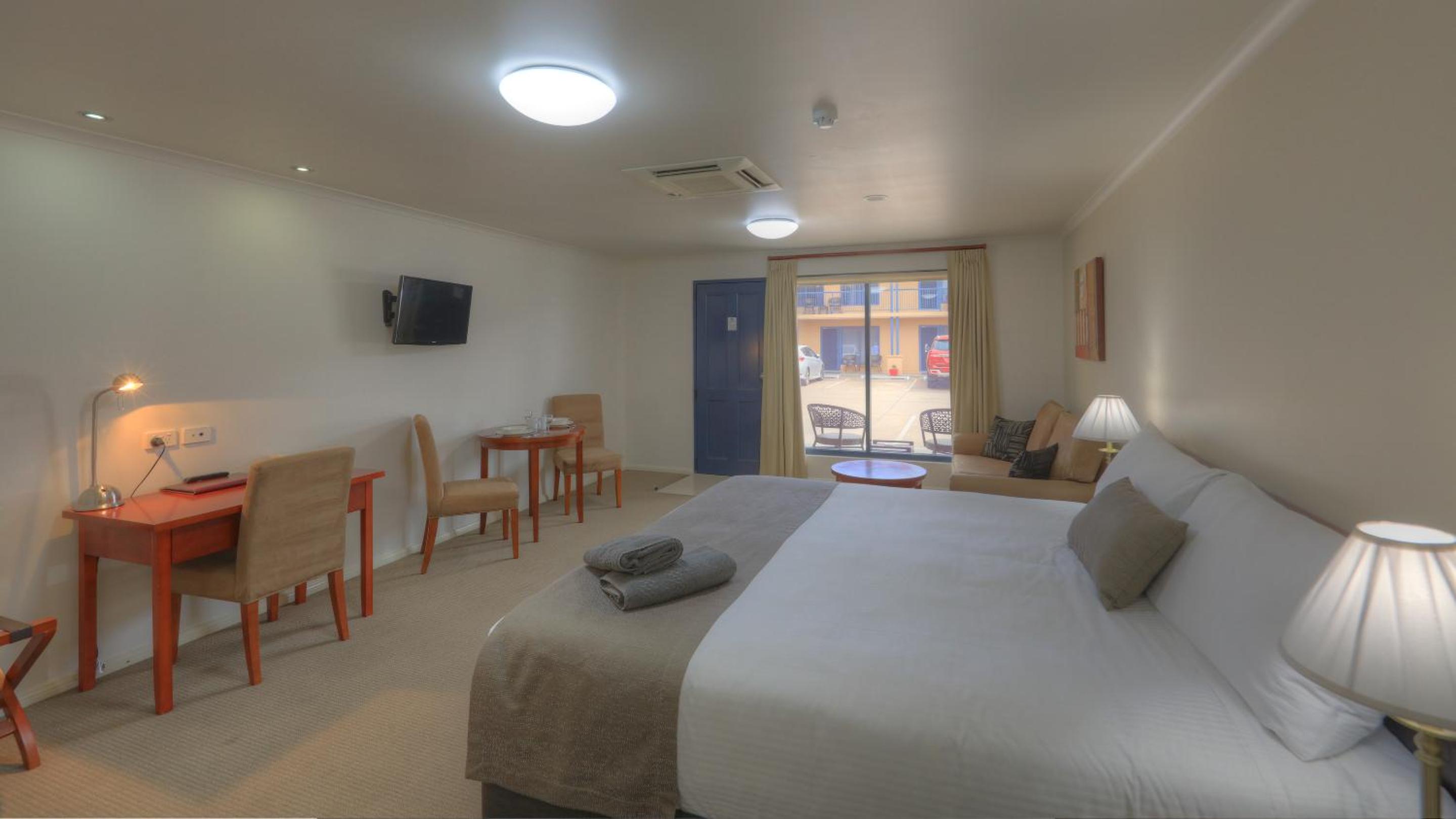 INVERELL RSM CLUB MOTEL view 2