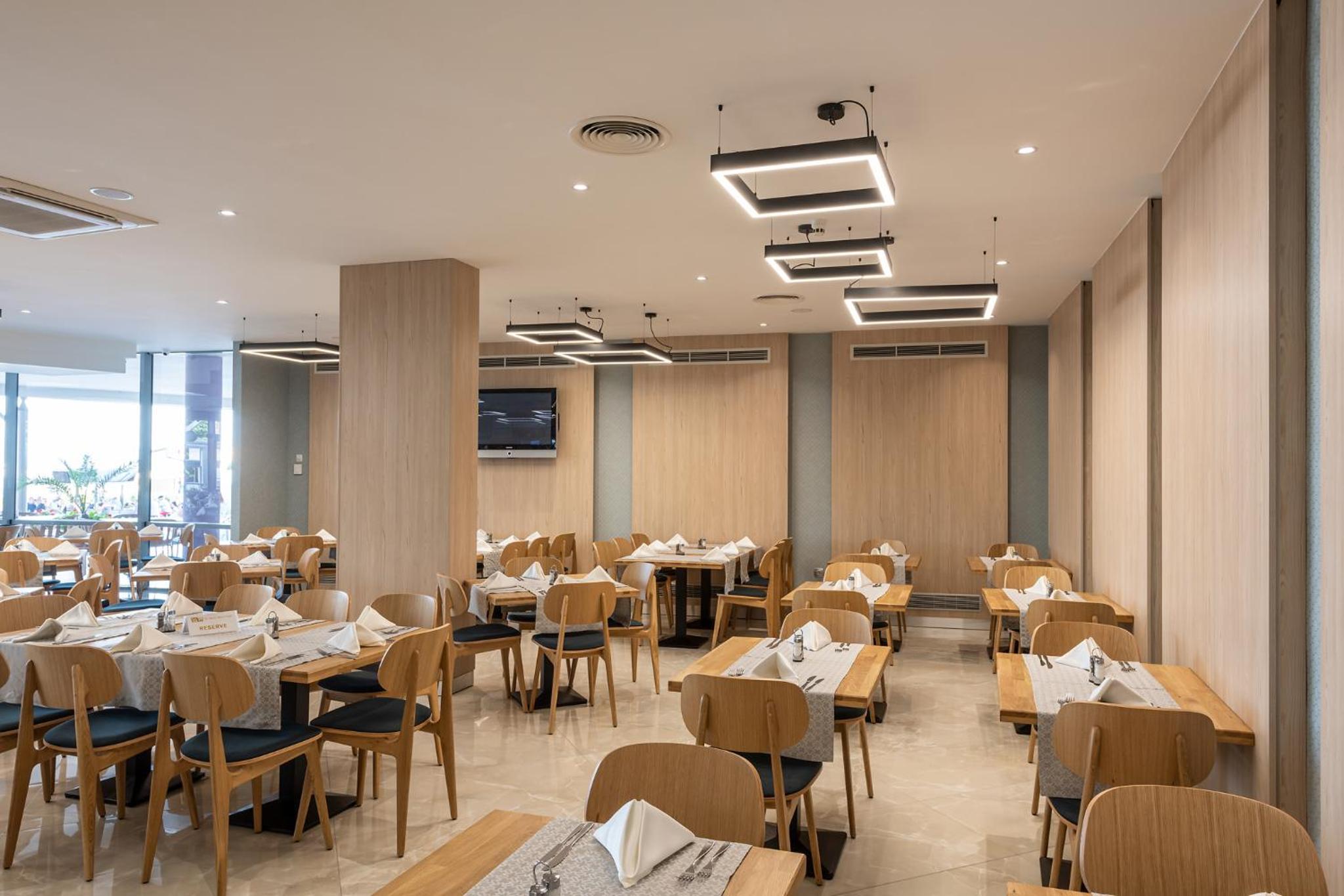 Hotel Neptun Beach