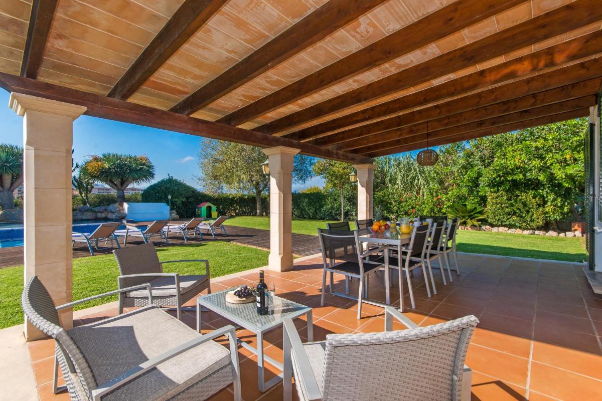 Mar - Villa with Spectacular Pool Area & Bar view 5