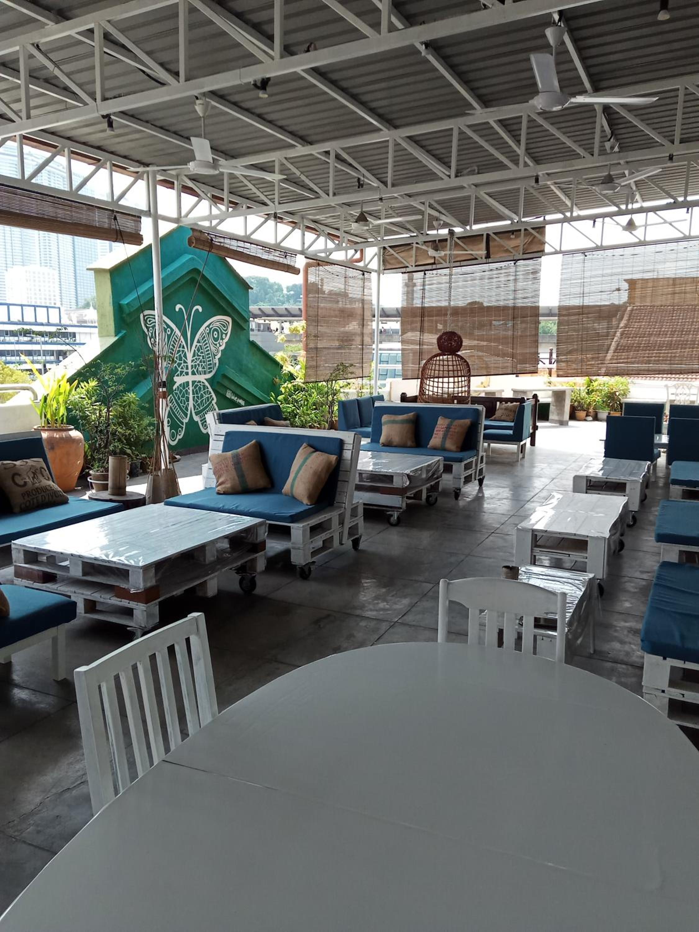 Birdnest Guesthouse, Gaia Rooftop Cafe