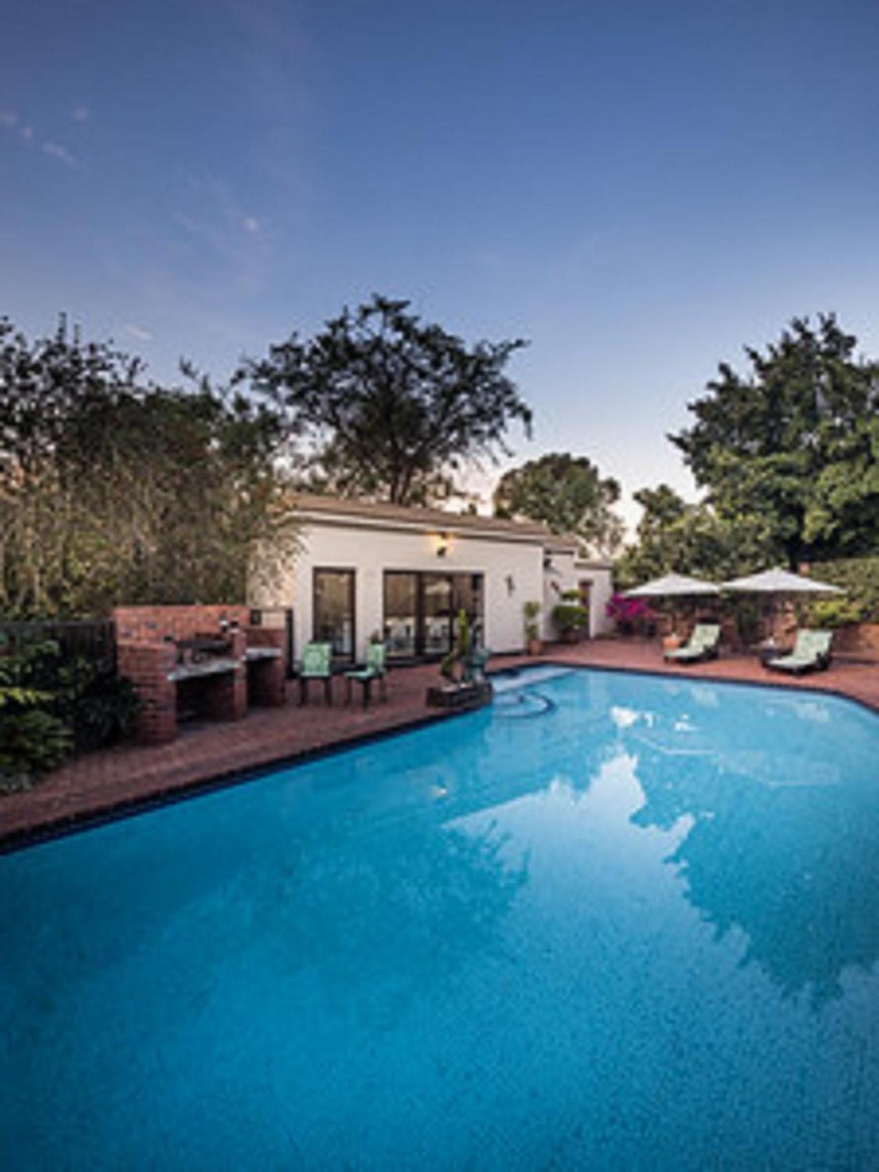 Gallo Manor Executive Bed & Breakfast