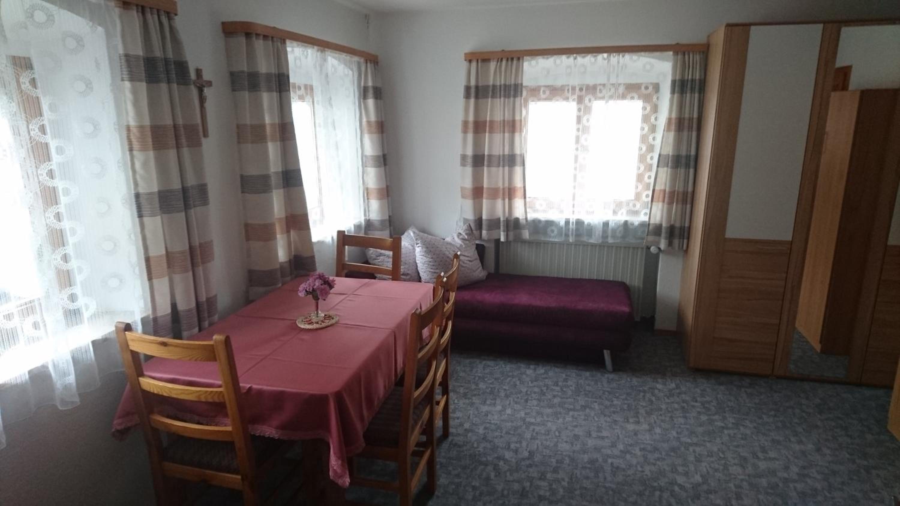 Ferienwohnung Karl view 4