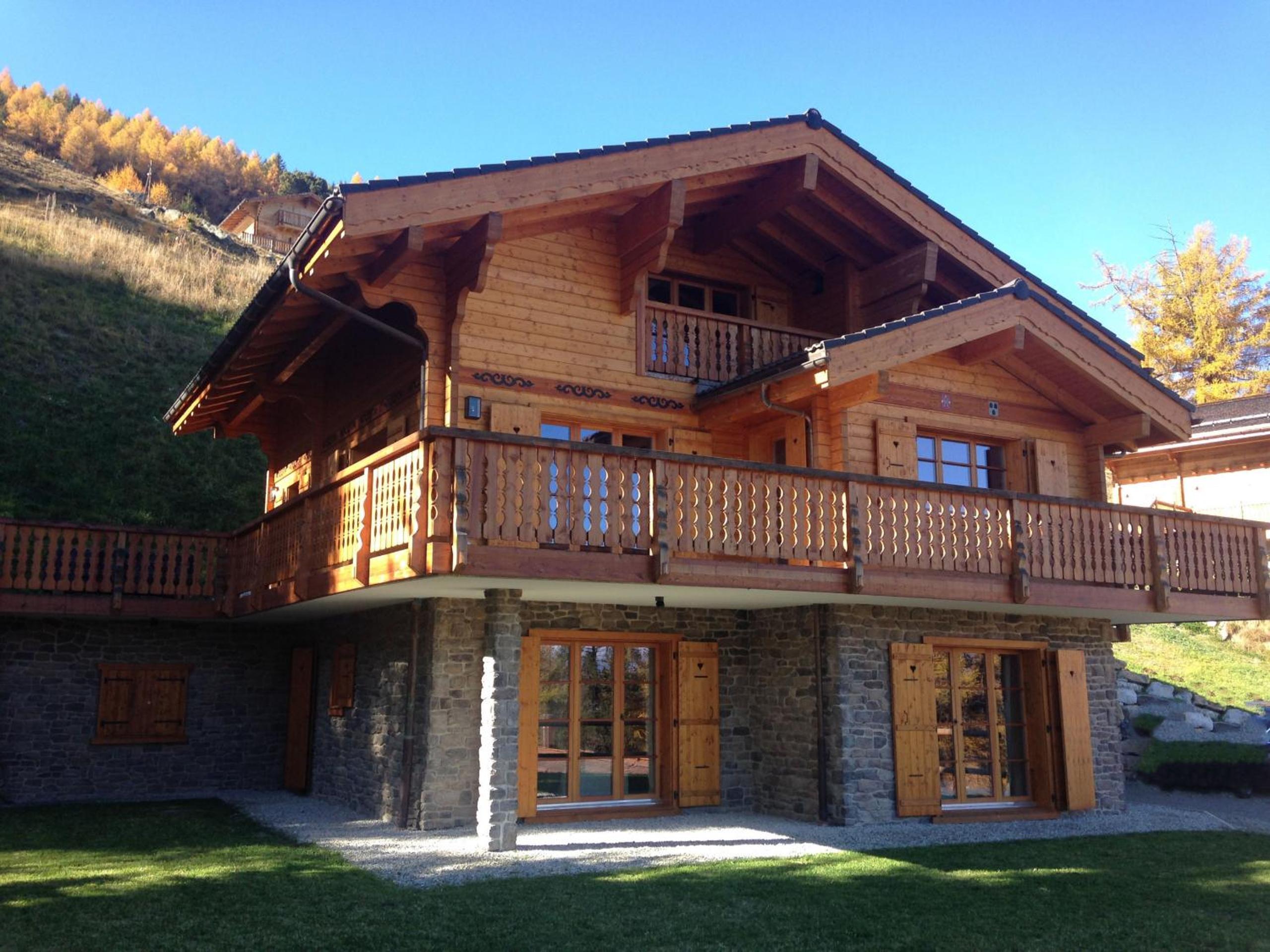 Croix Noires FABULOUS & LUXURY chalet 11 pers by Alpvision Résidences view 4