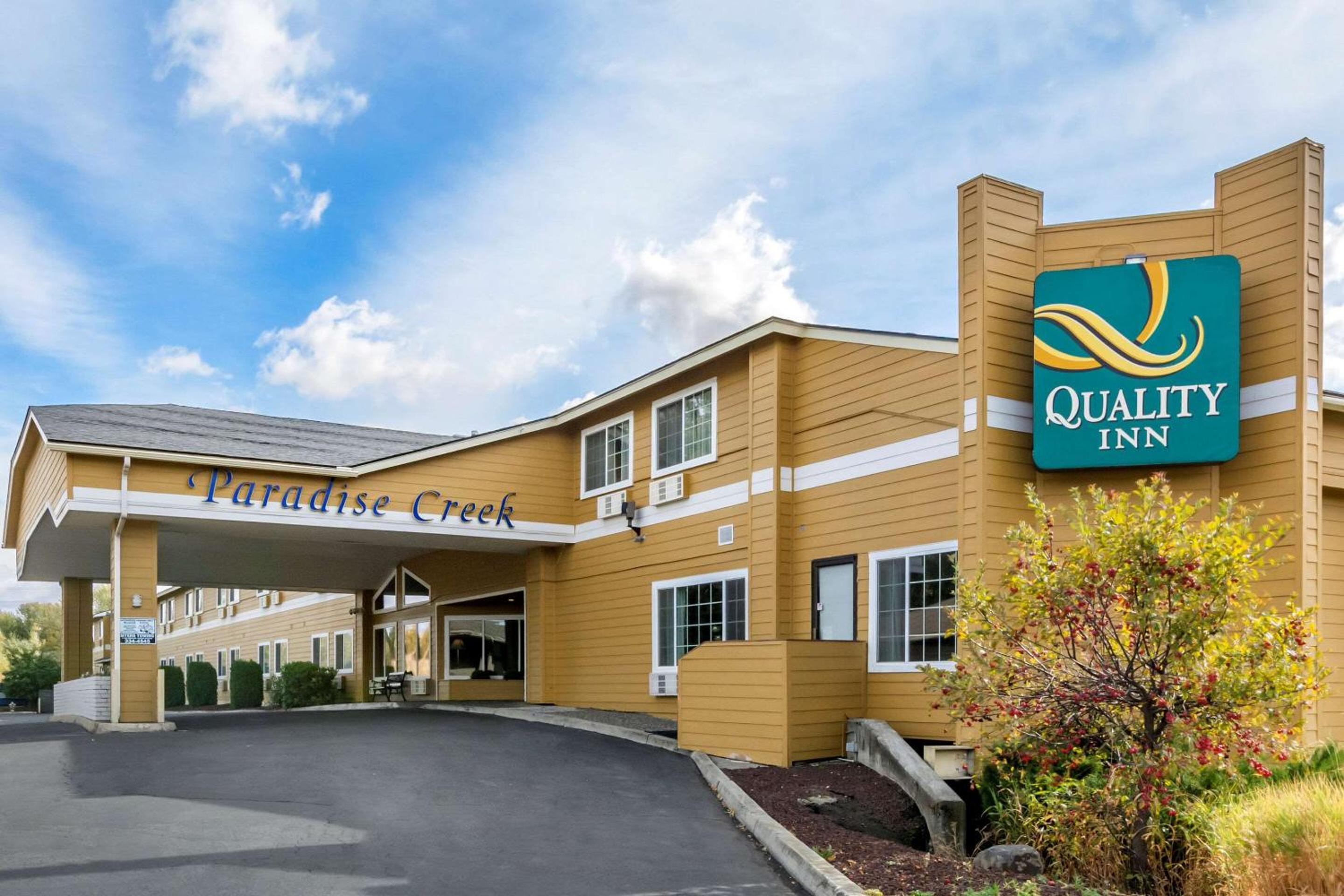 Lewiston Vacations - Quality Inn Paradise Creek - Property Image 1