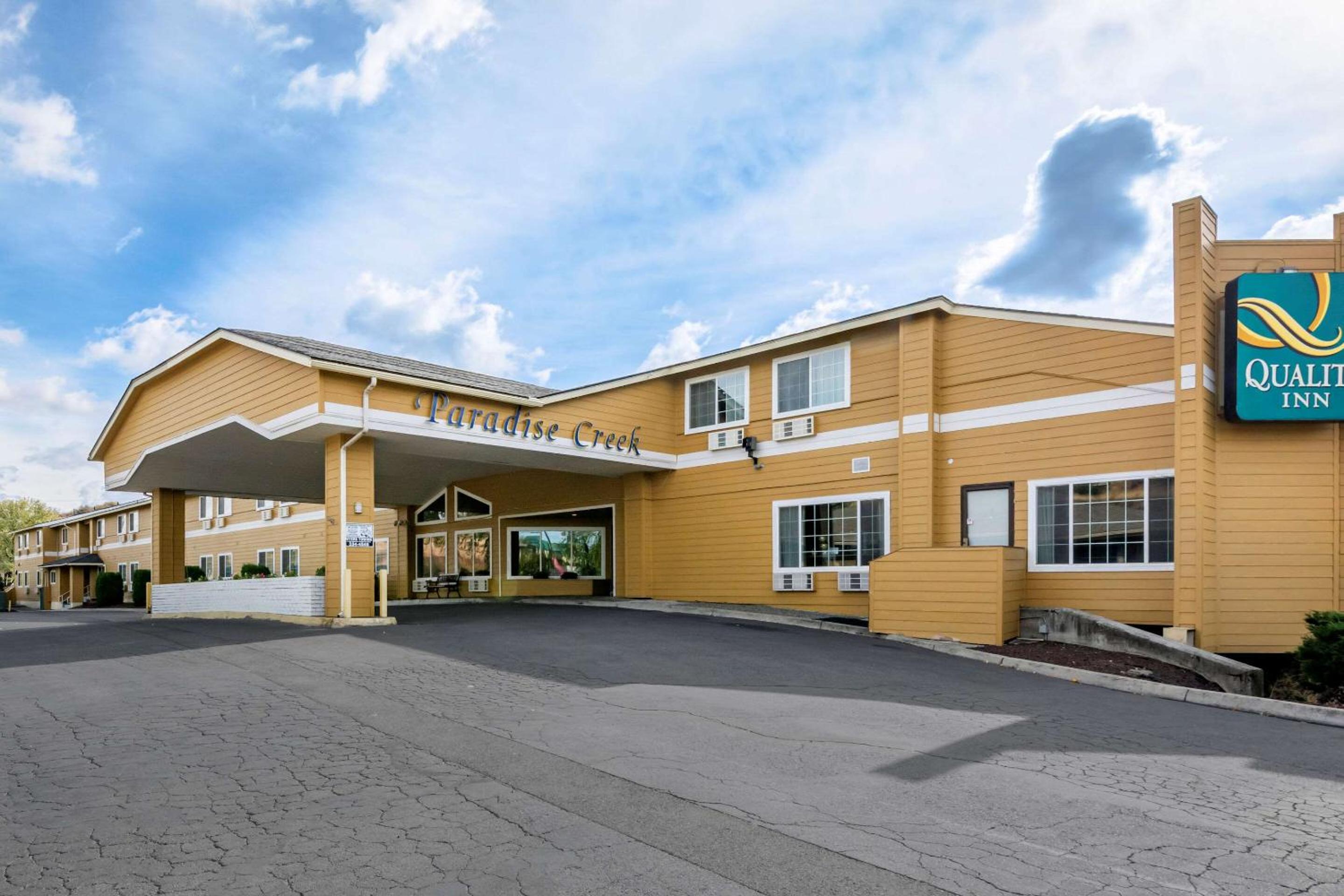 Lewiston Vacations - Quality Inn Paradise Creek - Property Image 2