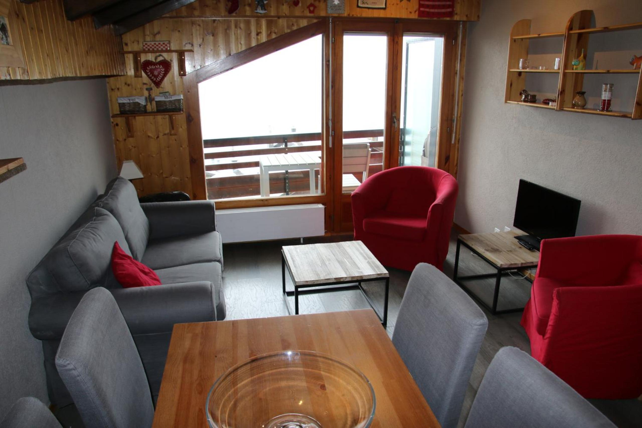 Beaulieu COSY & CENTER apartments view 2