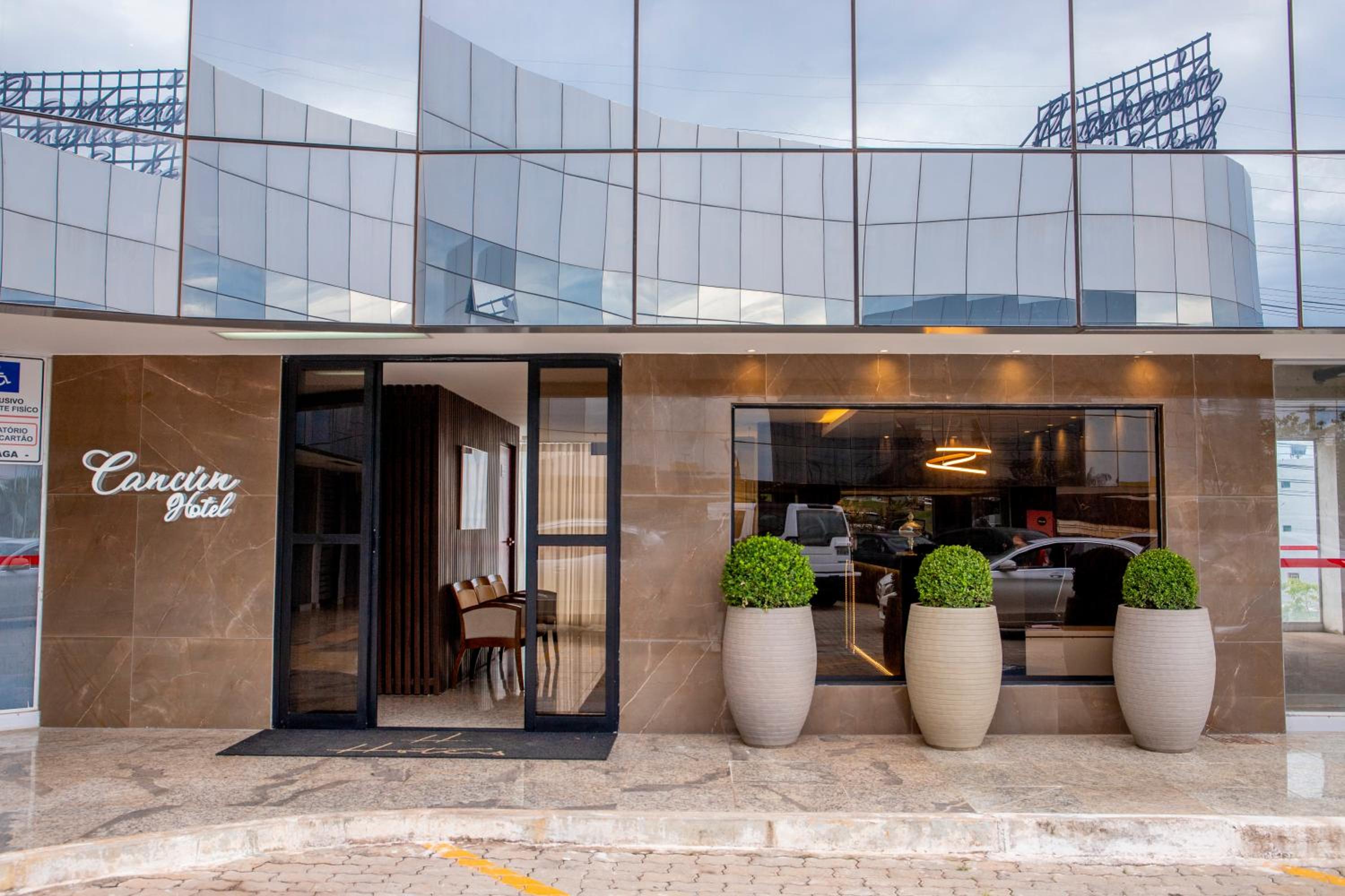 Hotel Cancún Hotel by H Hotéis - Airport - Image 1