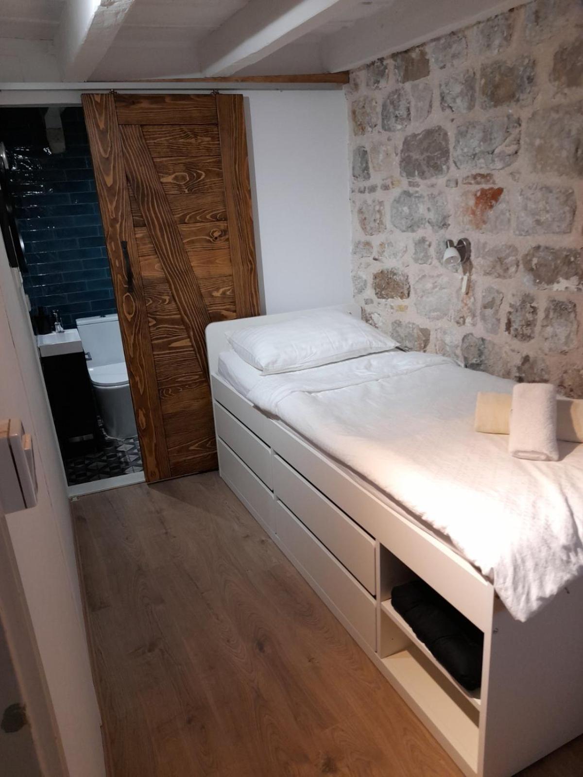Private Accomodation Linda photo 2