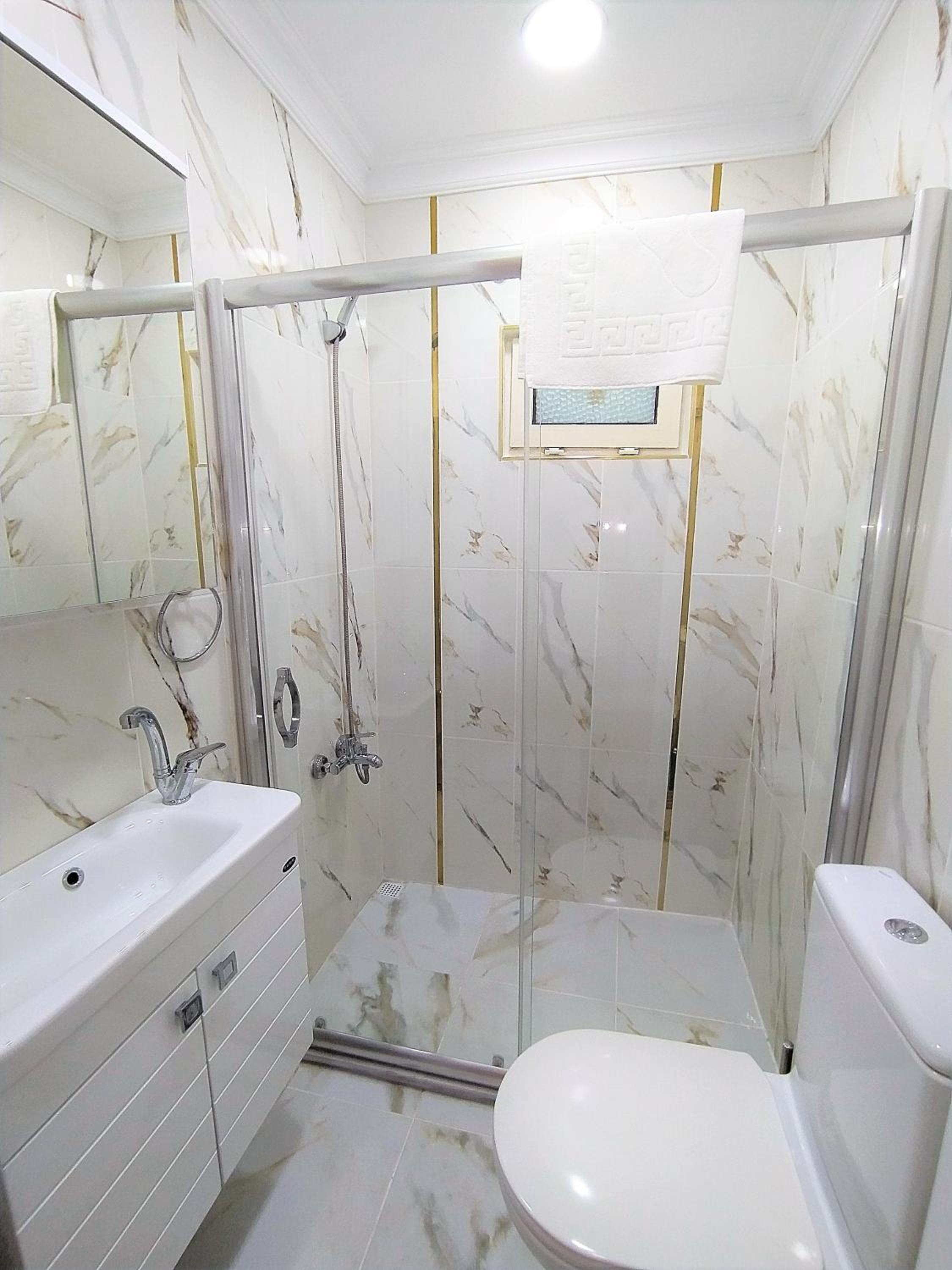 King Istanbul Hotel - Image 20