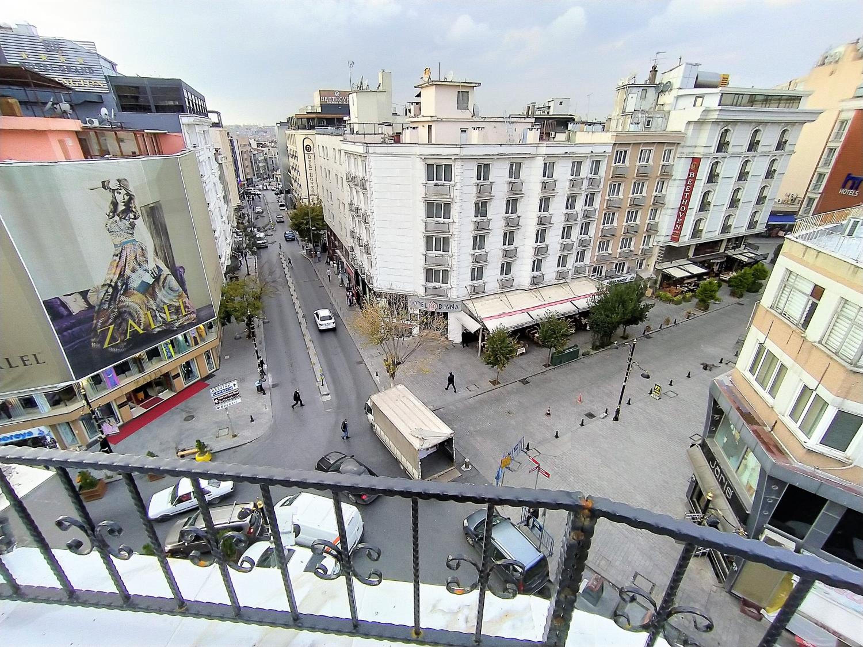 King Istanbul Hotel - Image 24