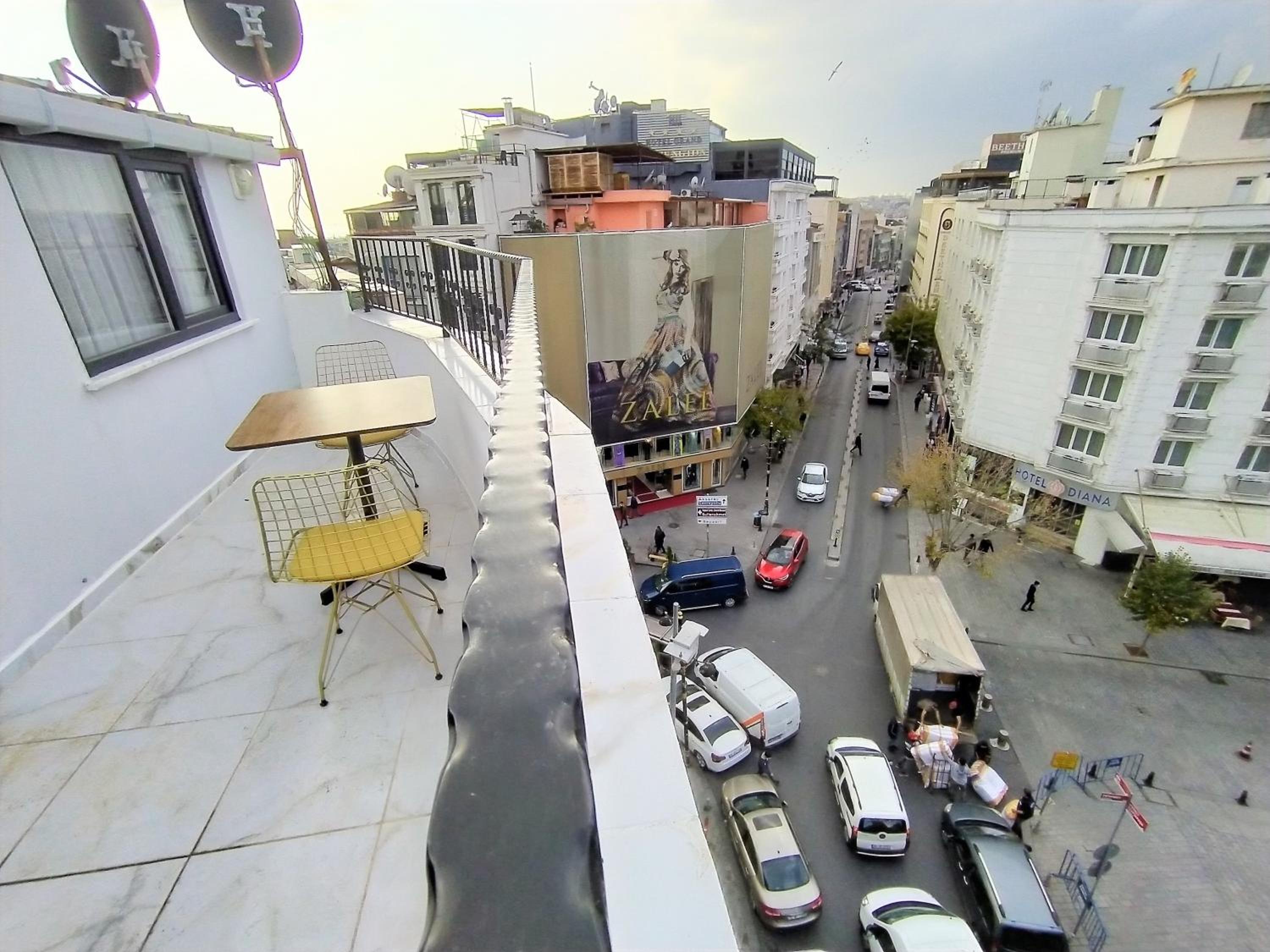 King Istanbul Hotel - Image 44