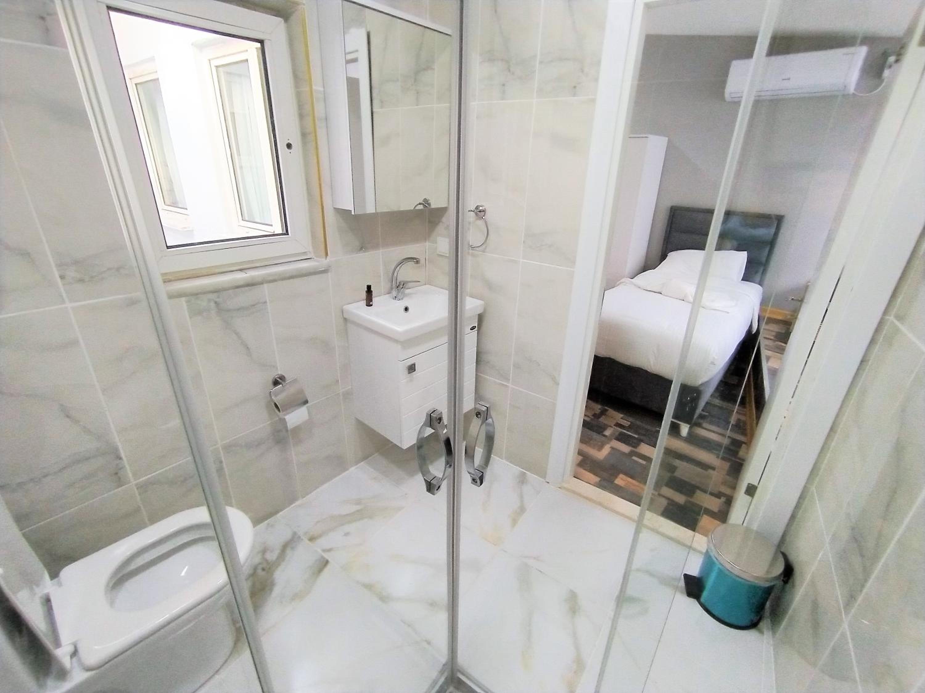 King Istanbul Hotel - Image 17