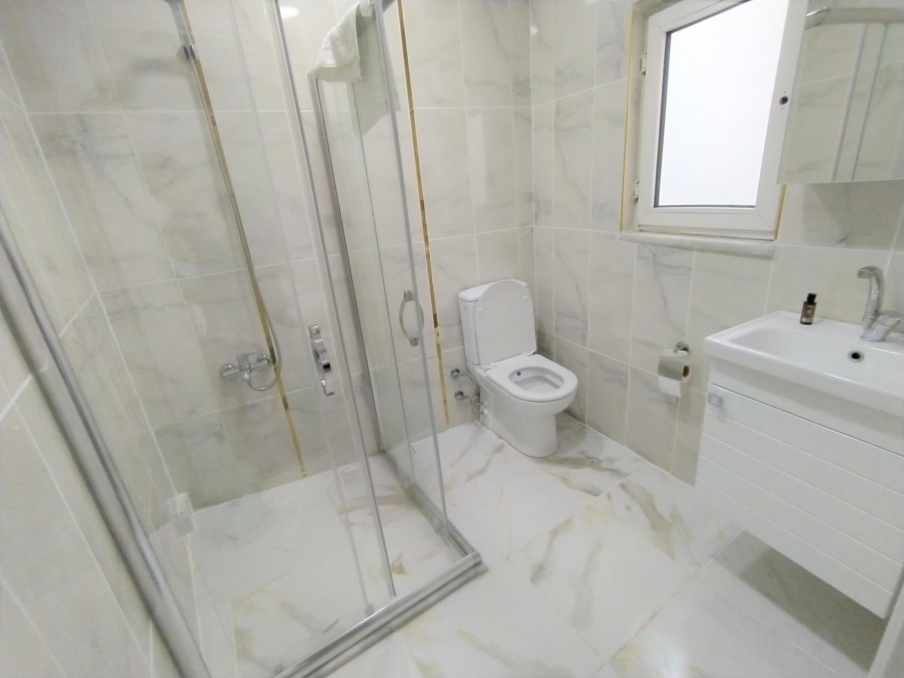 King Istanbul Hotel - Image 18