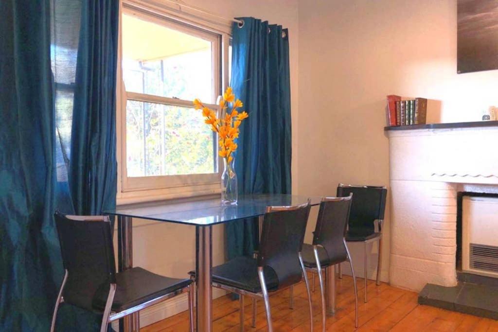 Modern Charming Miners’ Cottage +Free Internet