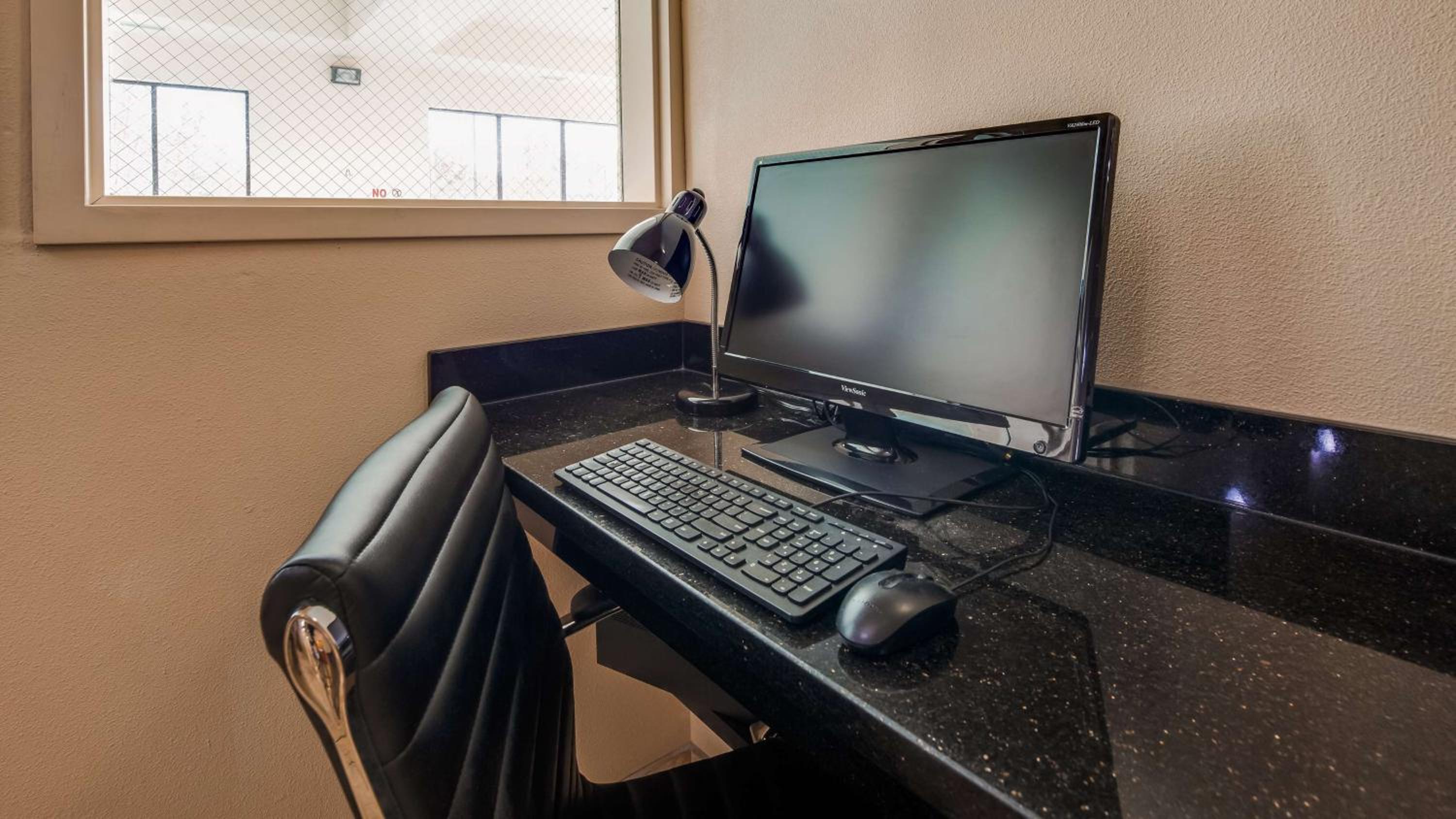 Best Western Plus Battleground Inn & Suites view 5