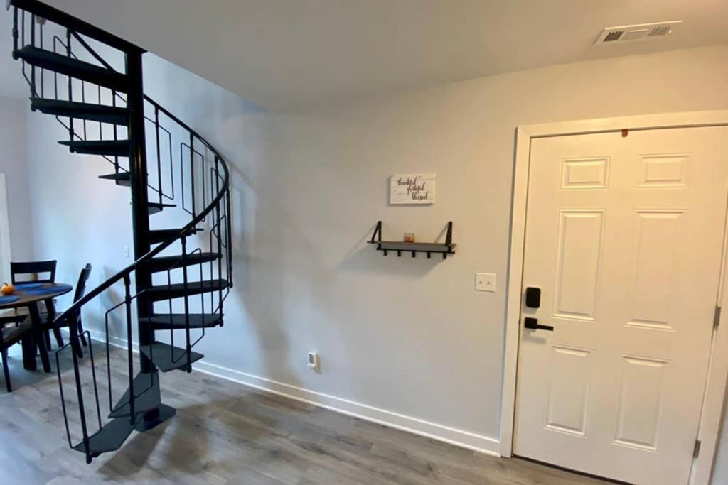 Brand New! MountainCreek SlopeSide Condo,Golf,&Spa view 3