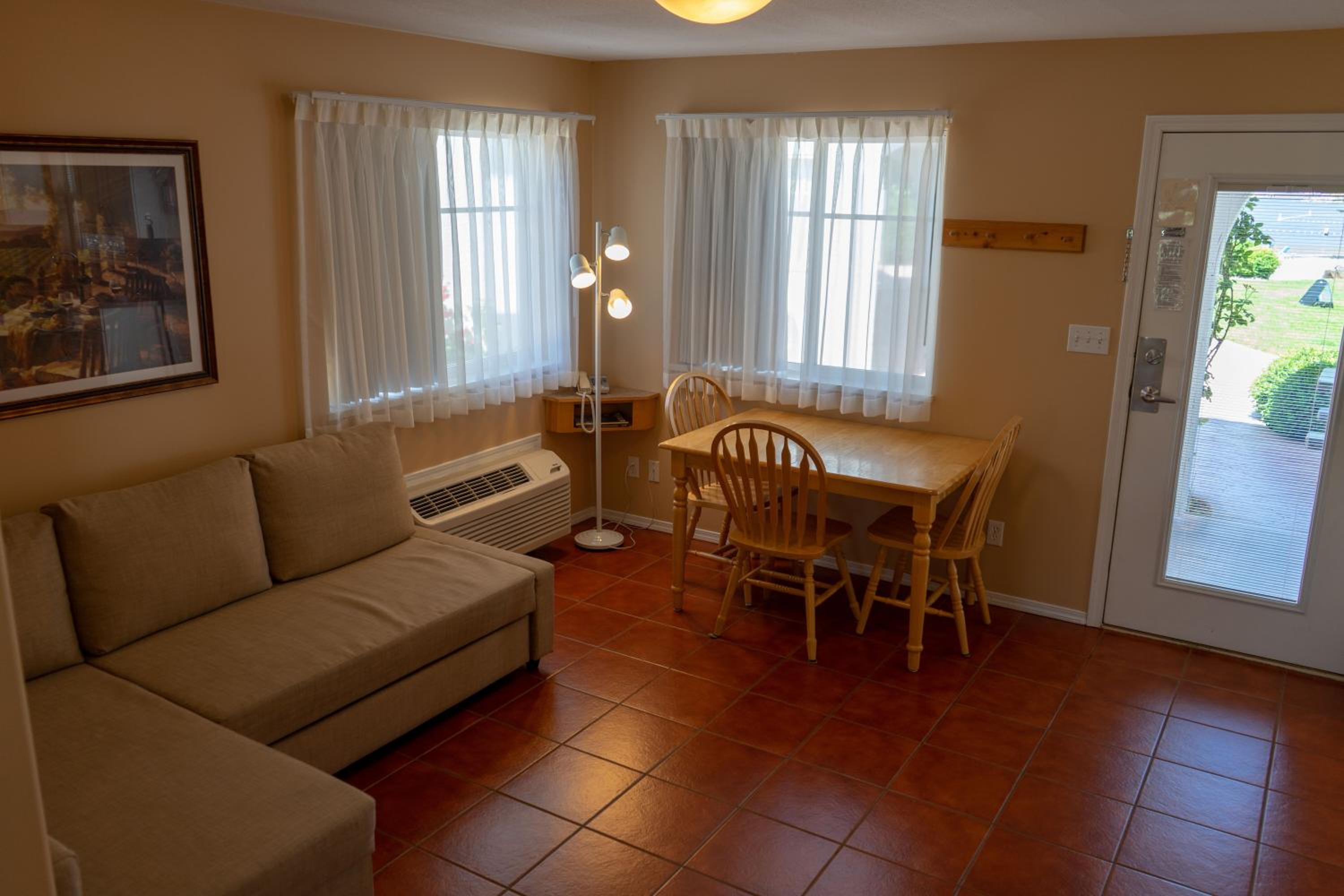 Sandy Beach Suites, photo 31