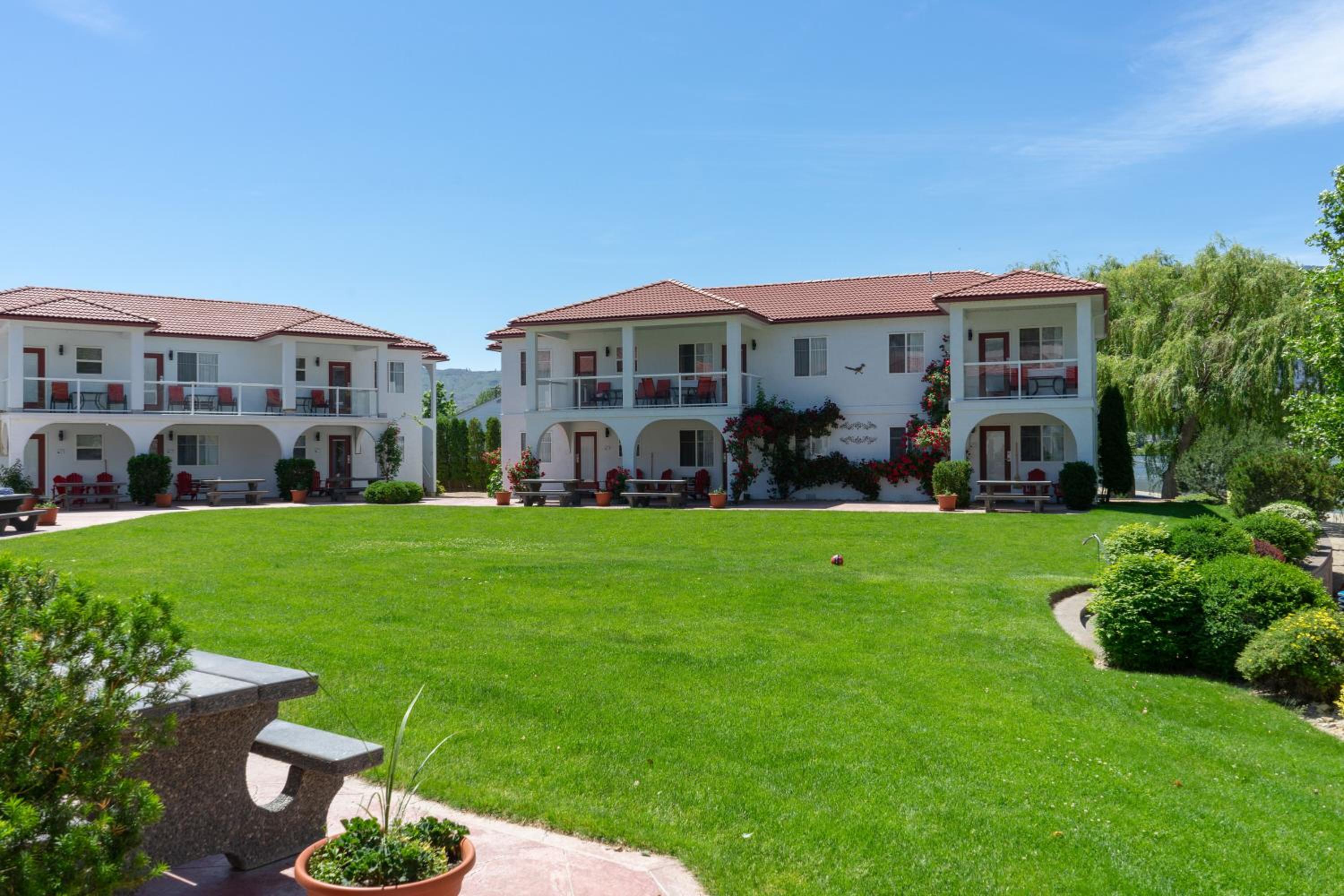 Sandy Beach Suites, photo 43