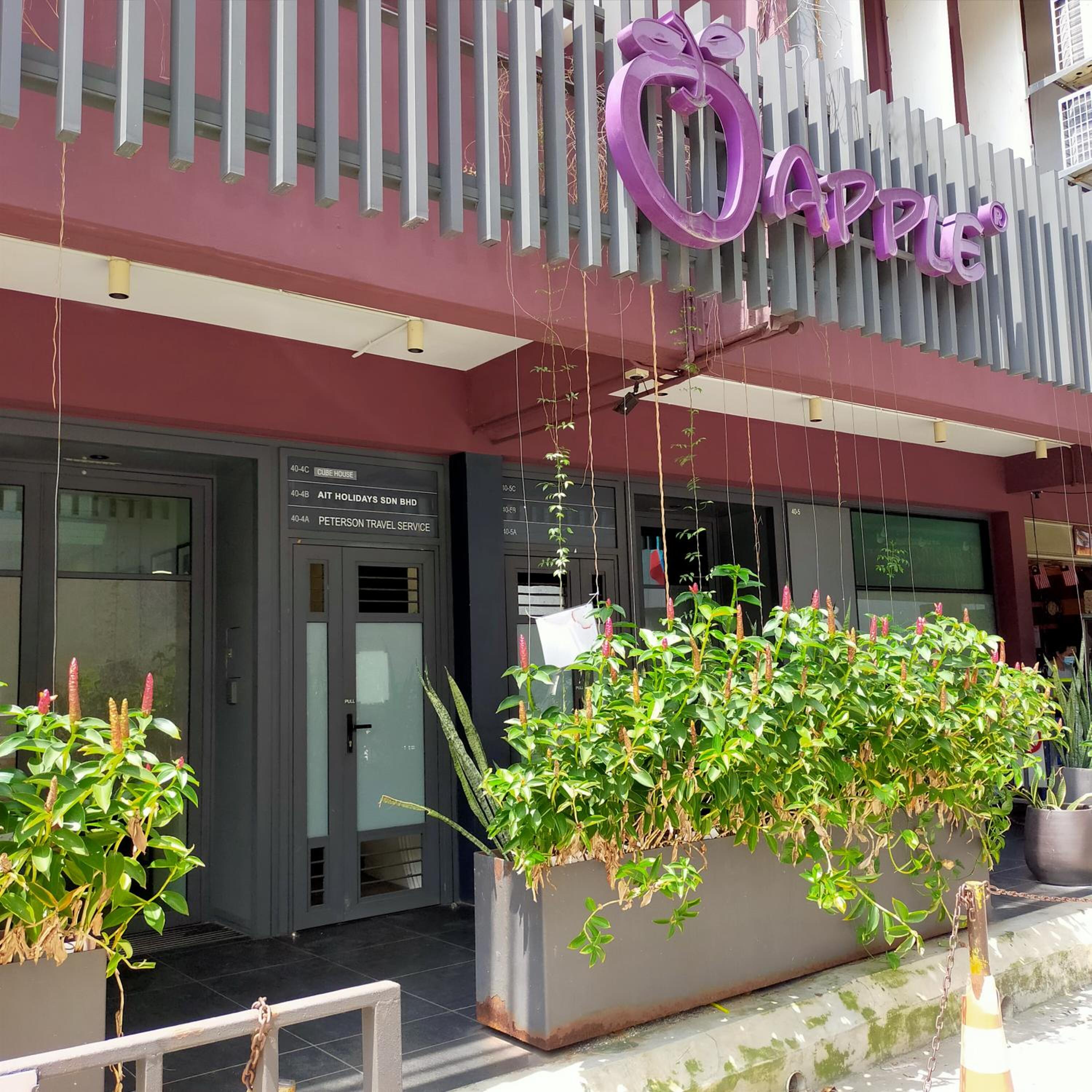 Digital Nomad House KL Bukit Bintang - 24&7 Coworking Access Included