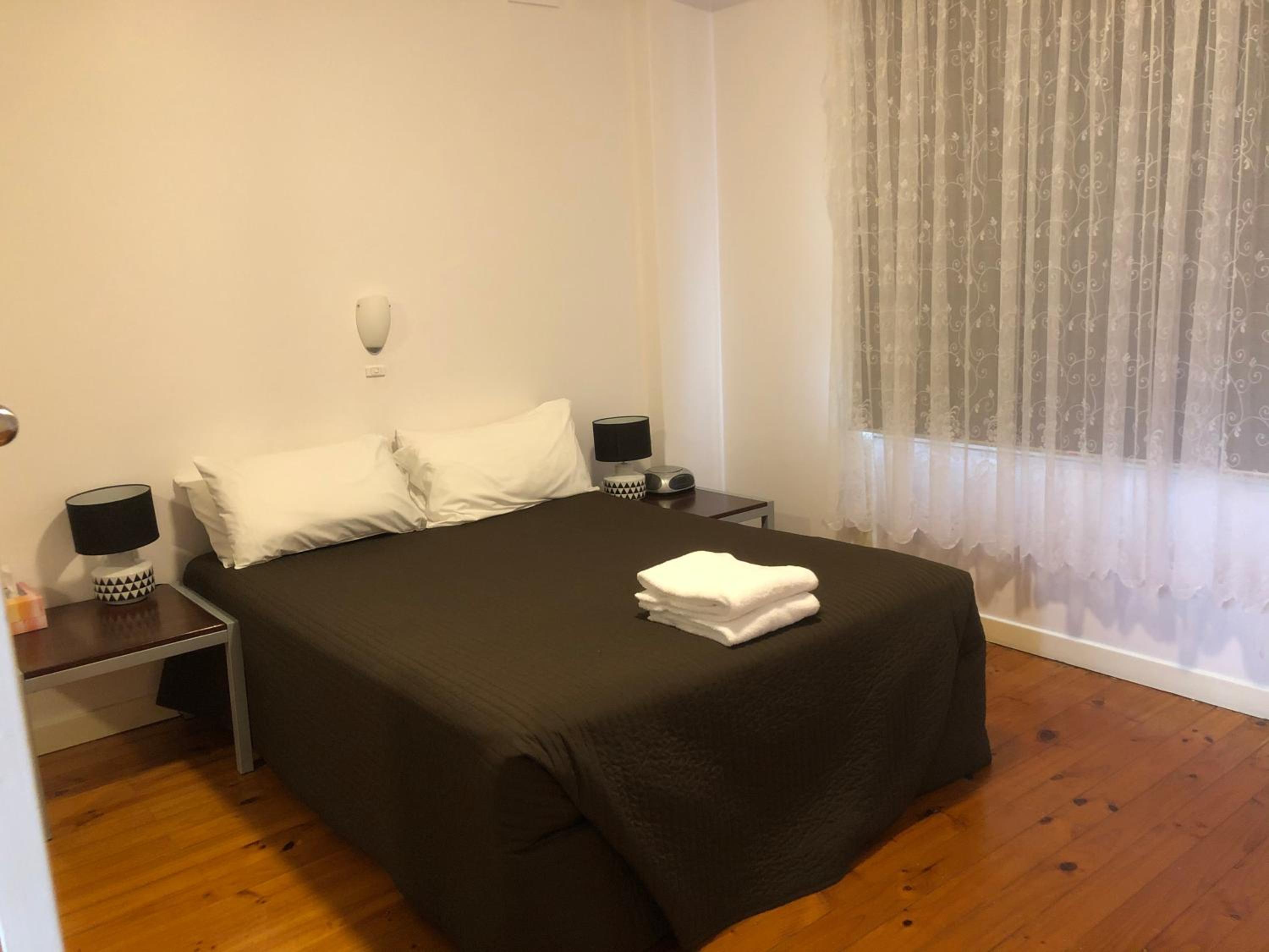 Glenelg Holiday Apartments-Ellis 200 meters to the Beach Free Parking