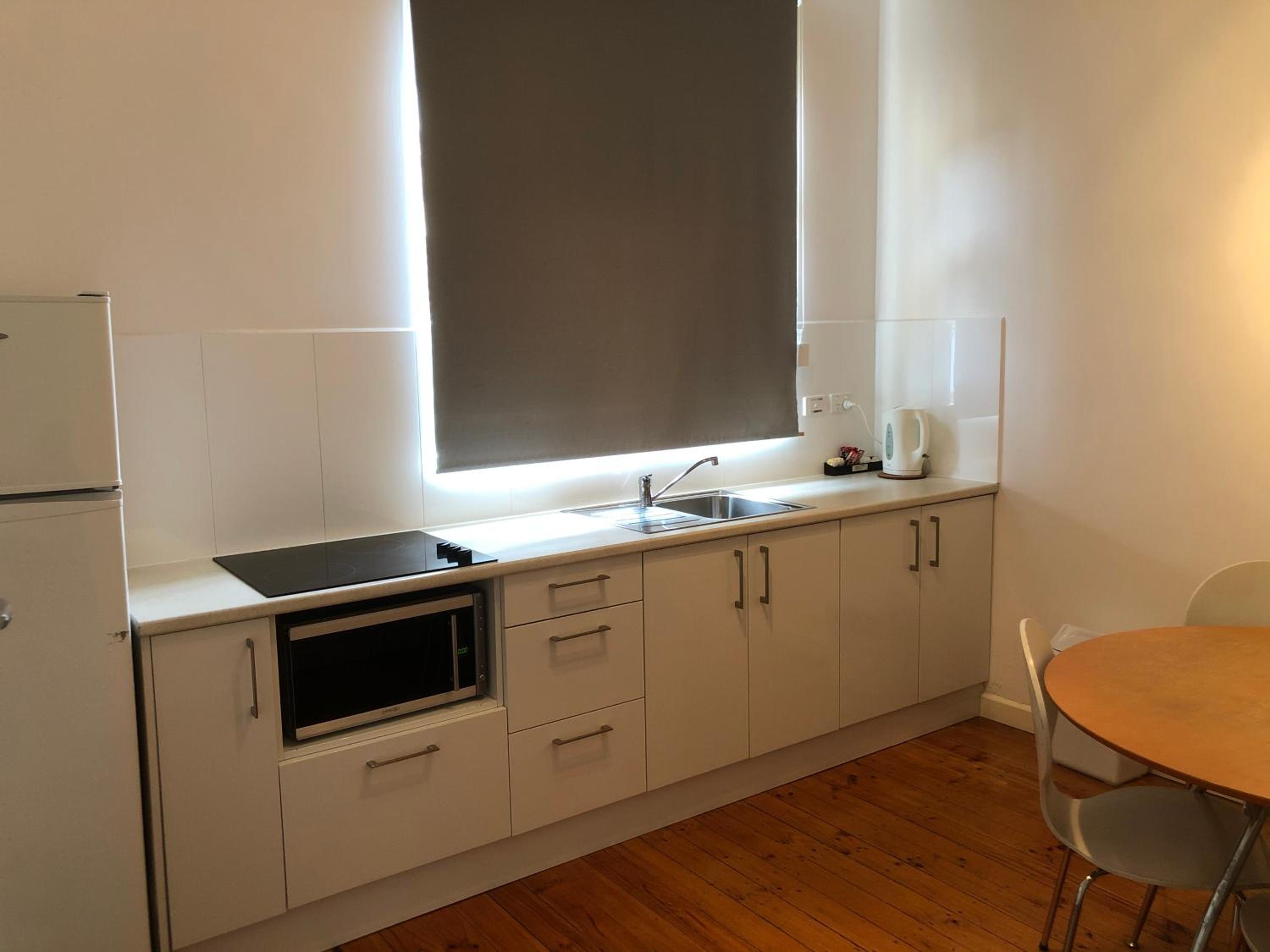 Glenelg Holiday Apartments-Ellis 200 meters to the Beach Free Parking